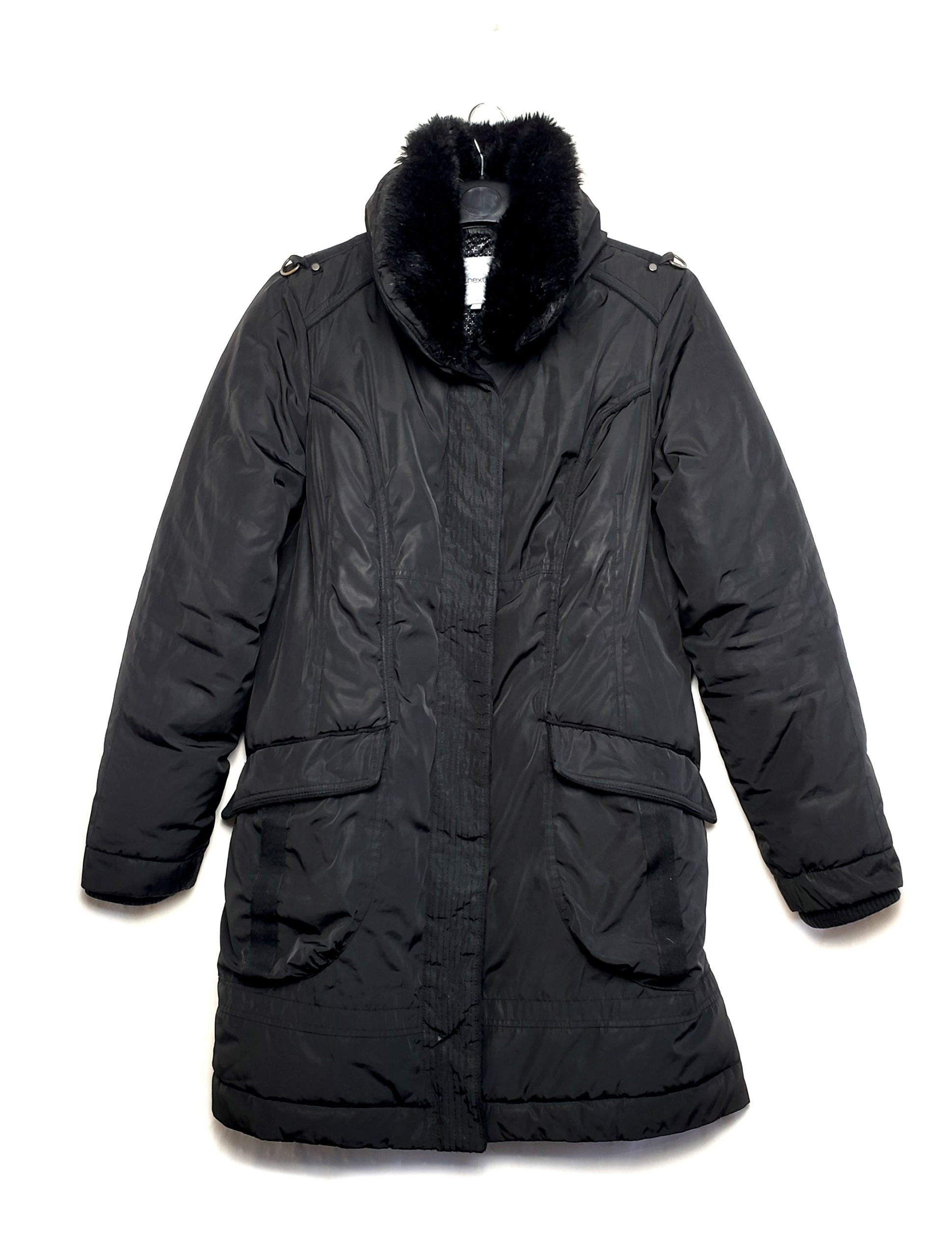 Стильна чорна куртка Next з хутряним коміром - елегантний зимовий тренд для модних жінок 2 Стильна чорна куртка Next з хутряним коміром - елегантний зимовий тренд для модних жінок - Зображення 2