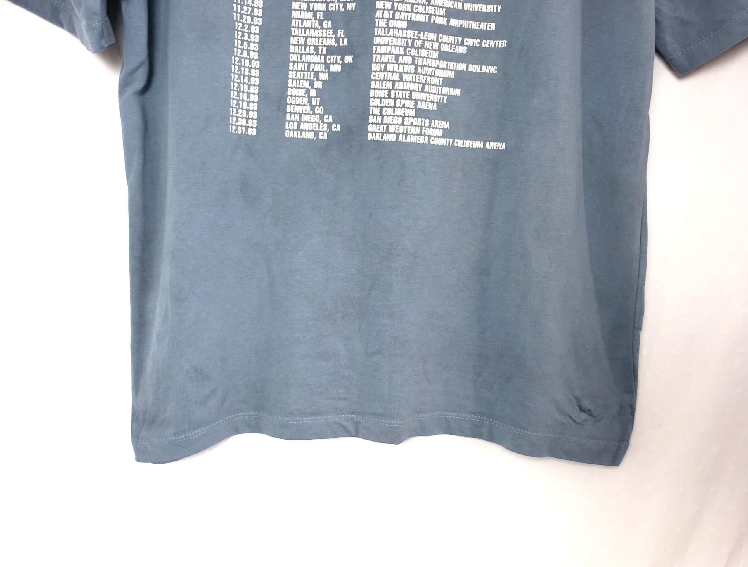 Стильна блакитна футболка Nirvana Live '93 - модний вінтажний принт у ідеальному стані 8 Стильна блакитна футболка Nirvana Live '93 - модний вінтажний принт у ідеальному стані - Зображення 8