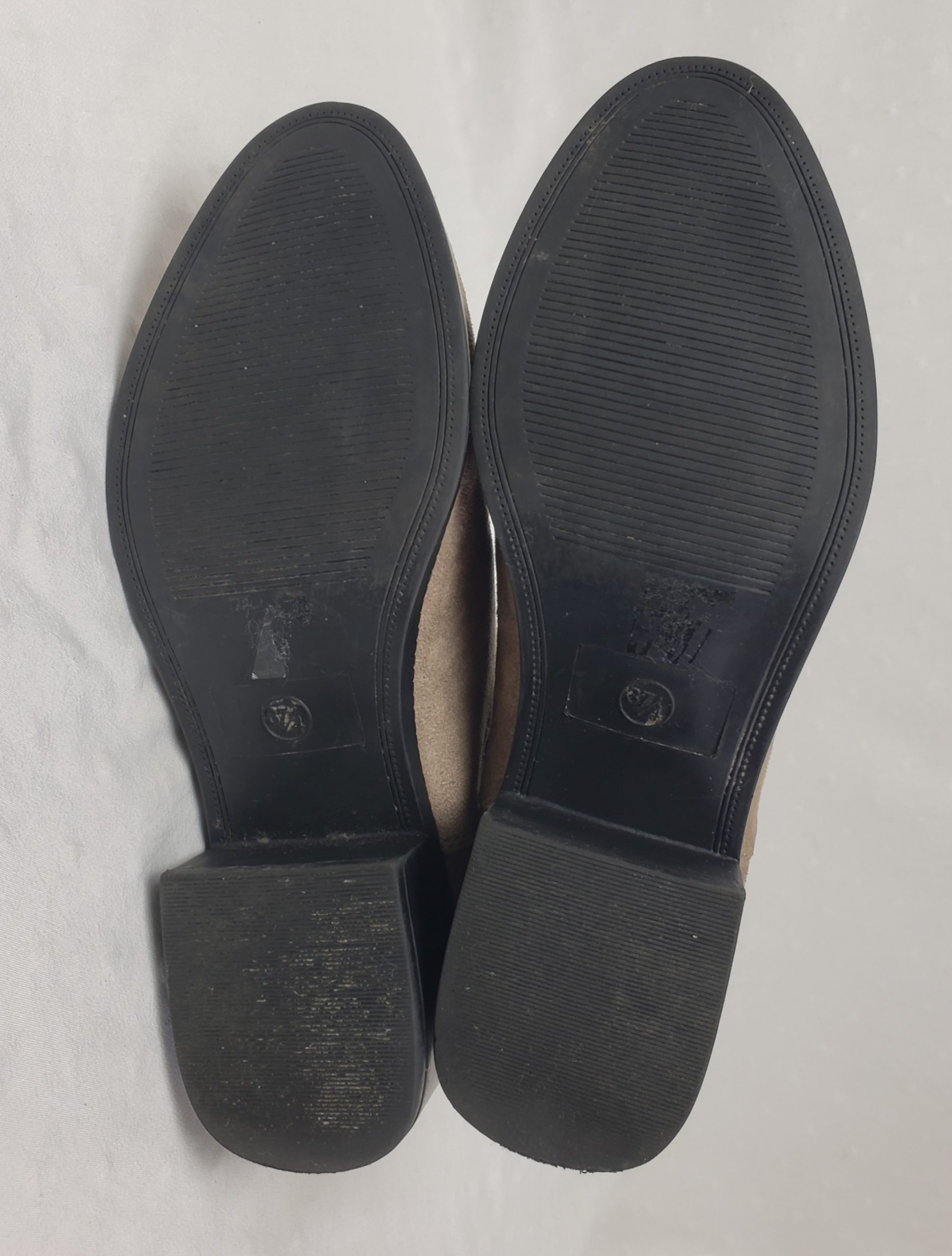 Жіночі черевики челсі коричневі 37 розмір - стильне взуття для весни та осені 6 Жіночі черевики челсі коричневі 37 розмір - стильне взуття для весни та осені - Зображення 6