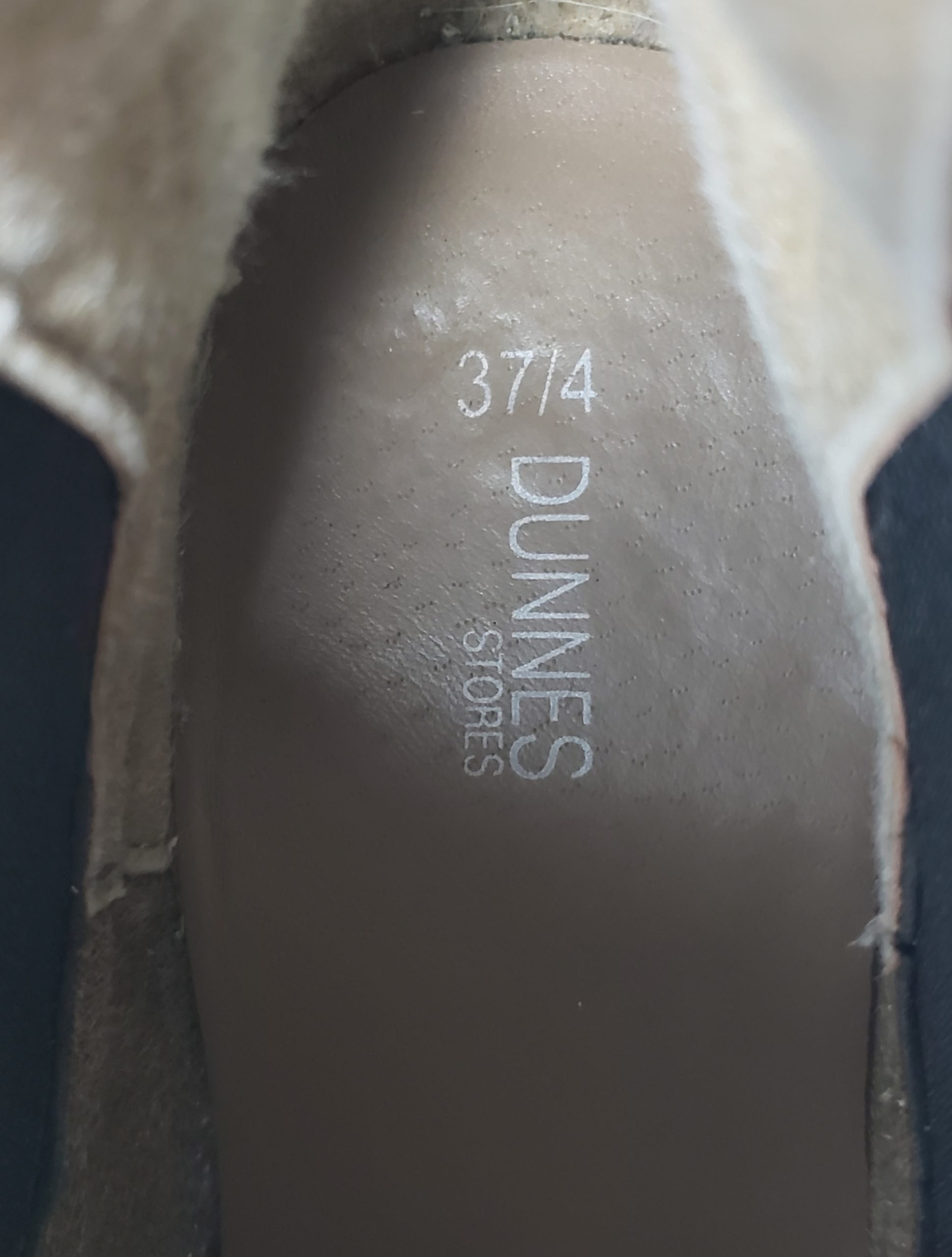 Жіночі черевики челсі коричневі 37 розмір - стильне взуття для весни та осені 7 Жіночі черевики челсі коричневі 37 розмір - стильне взуття для весни та осені - Зображення 7