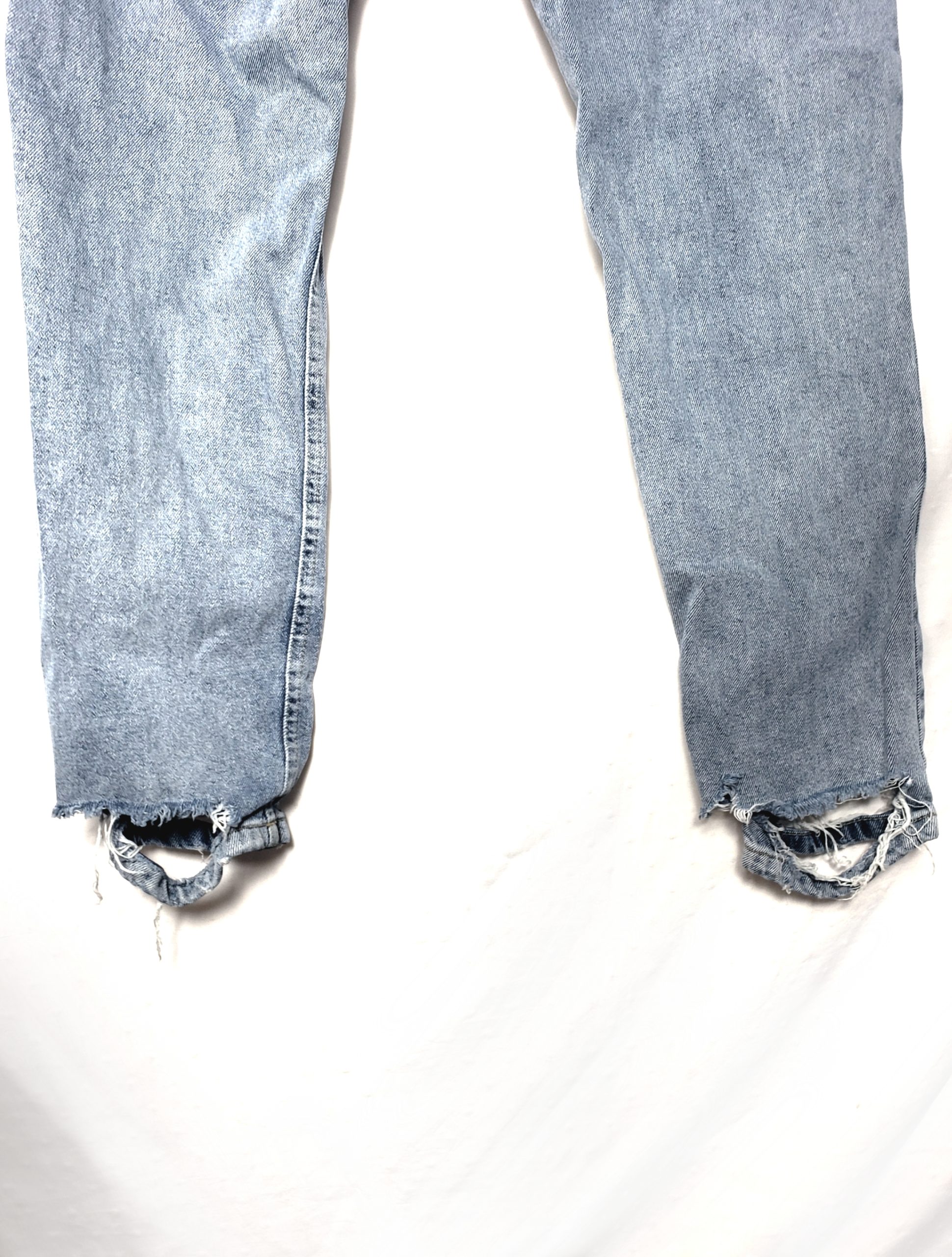 Джинси Mom Jeans з потертостями Riot High Rise - бавовна 100% вживані в ідеальному стані 6 Джинси Mom Jeans з потертостями Riot High Rise - бавовна 100% вживані в ідеальному стані - Зображення 6