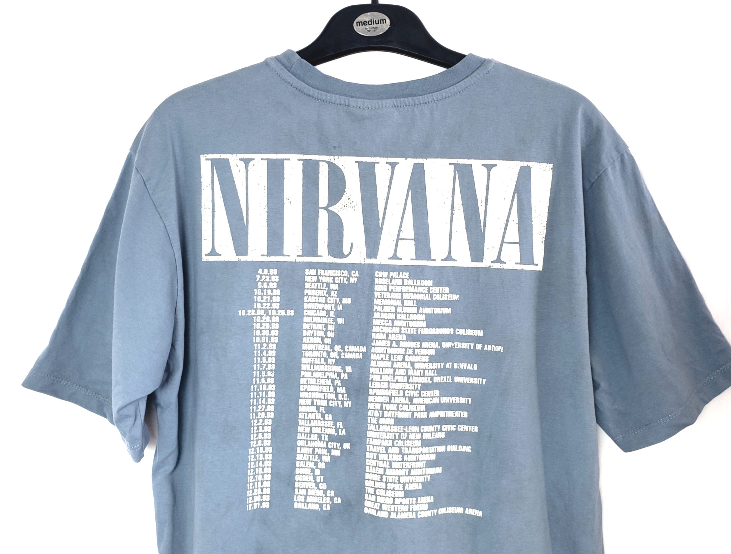 Стильна блакитна футболка Nirvana Live '93 - модний вінтажний принт у ідеальному стані 10 Стильна блакитна футболка Nirvana Live '93 - модний вінтажний принт у ідеальному стані - Зображення 10