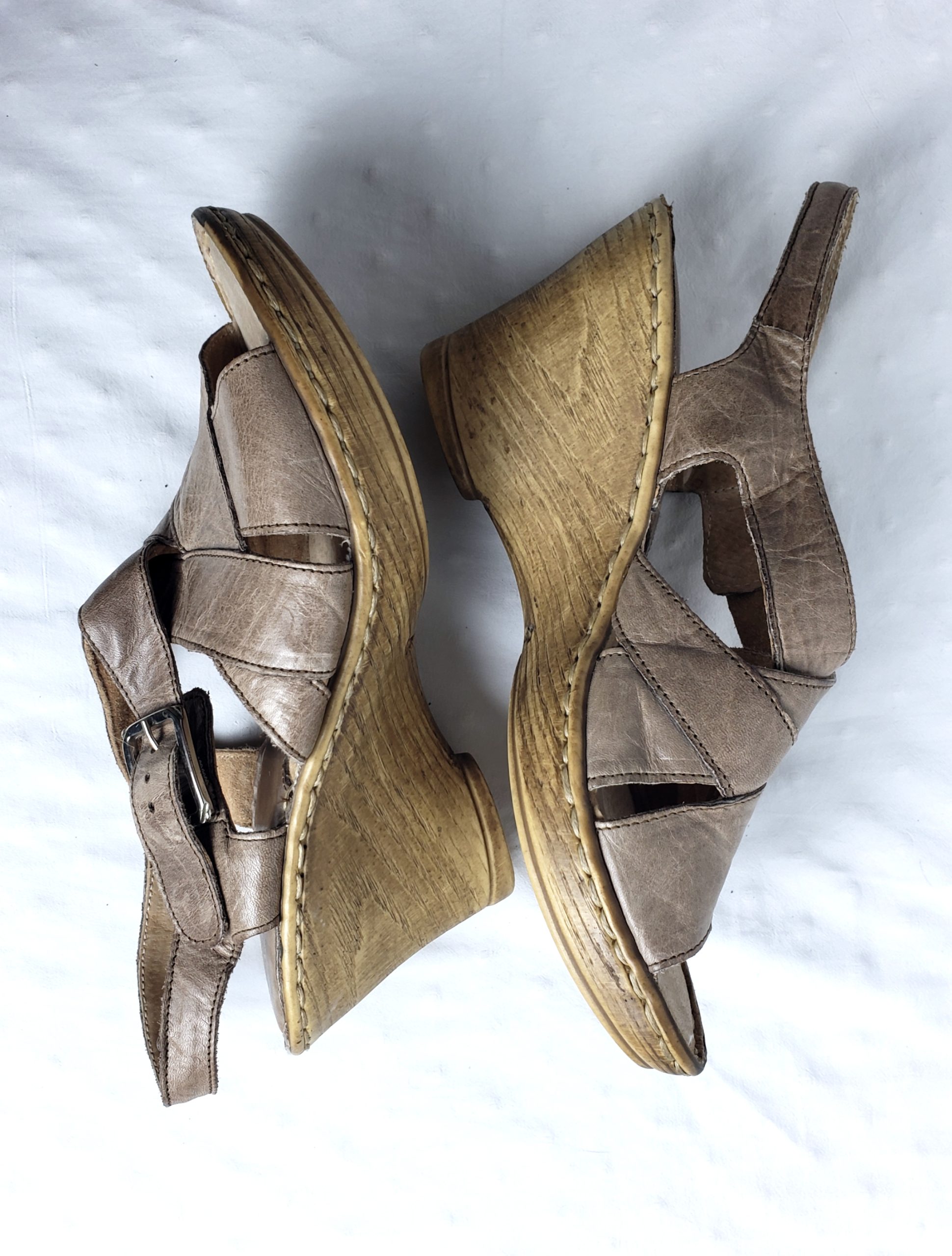 Бежеві шкіряні босоніжки ATEMA 39 розмір на каблуку 9 см - літнє взуття для офісу та відпочинку 5 Бежеві шкіряні босоніжки ATEMA 39 розмір на каблуку 9 см - літнє взуття для офісу та відпочинку - Зображення 5