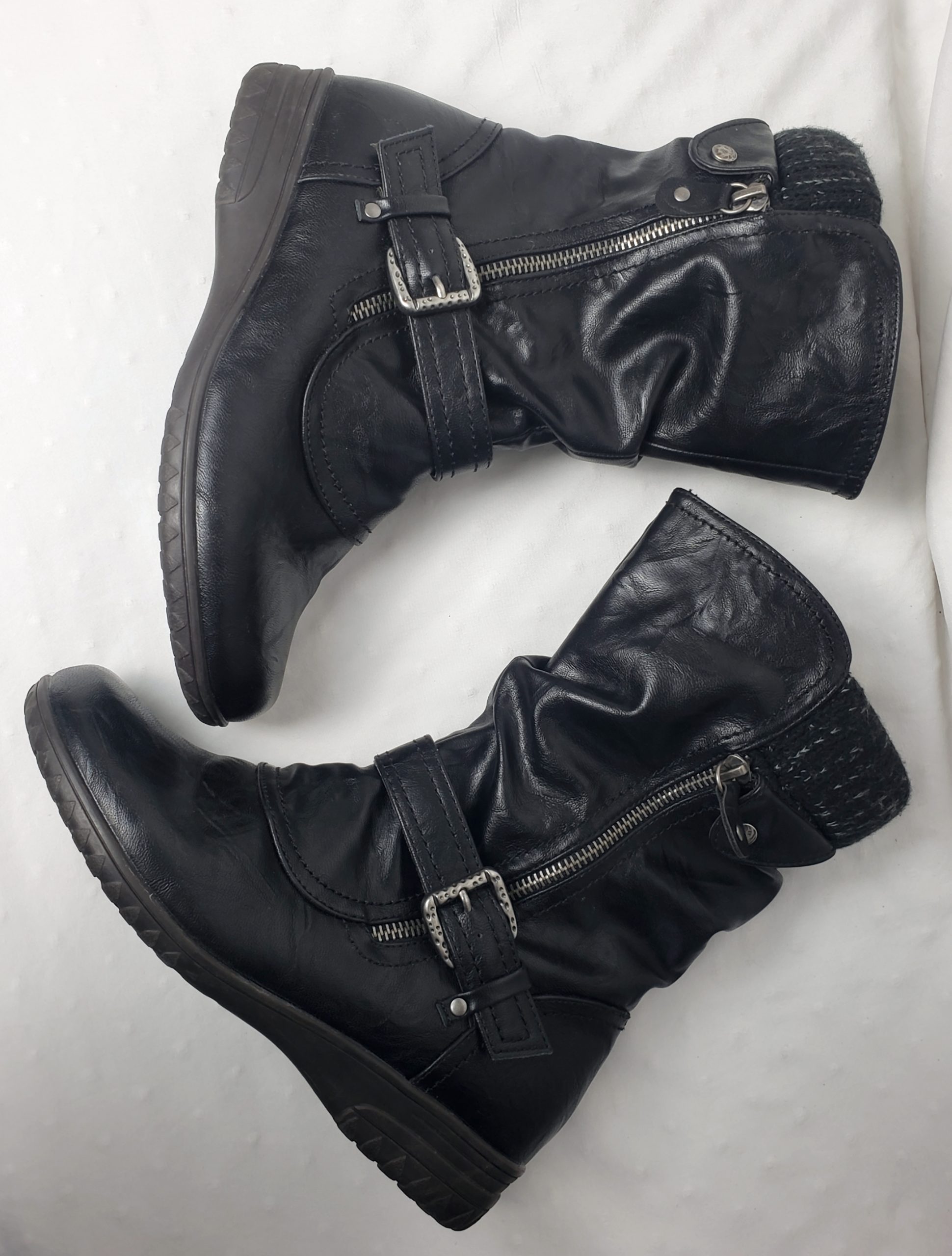 Чорні жіночі черевики PAVERS 37-38 розмір - стильне демісезонне взуття в ідеальному стані 9 Чорні жіночі черевики PAVERS 37-38 розмір - стильне демісезонне взуття в ідеальному стані - Зображення 9