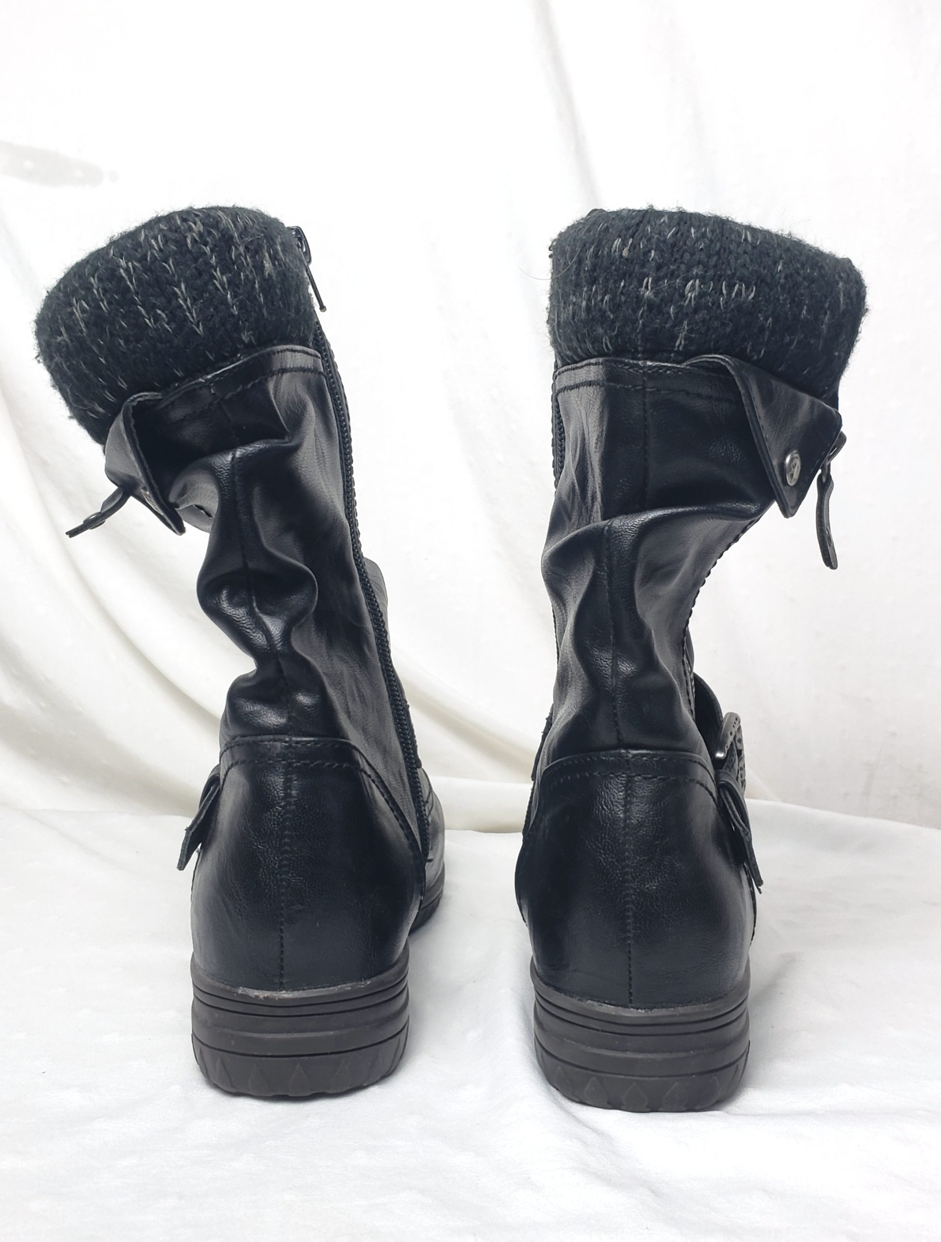 Чорні жіночі черевики PAVERS 37-38 розмір - стильне демісезонне взуття в ідеальному стані 3 Чорні жіночі черевики PAVERS 37-38 розмір - стильне демісезонне взуття в ідеальному стані - Зображення 3