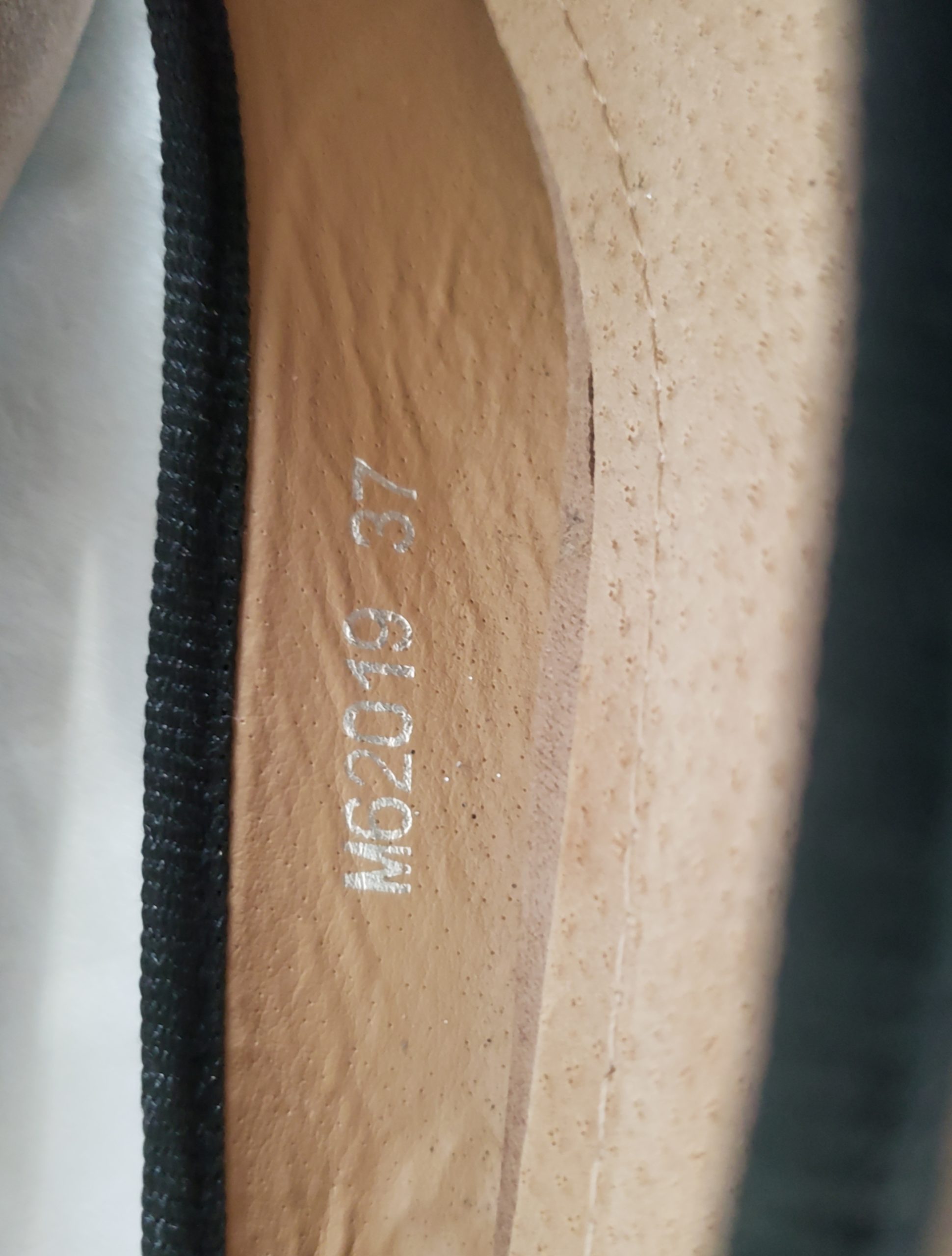 Балетки жіночі літні бежеві з чорним розмір 37 - елегантне взуття з штучної замші 9 Балетки жіночі літні бежеві з чорним розмір 37 - елегантне взуття з штучної замші - Зображення 9