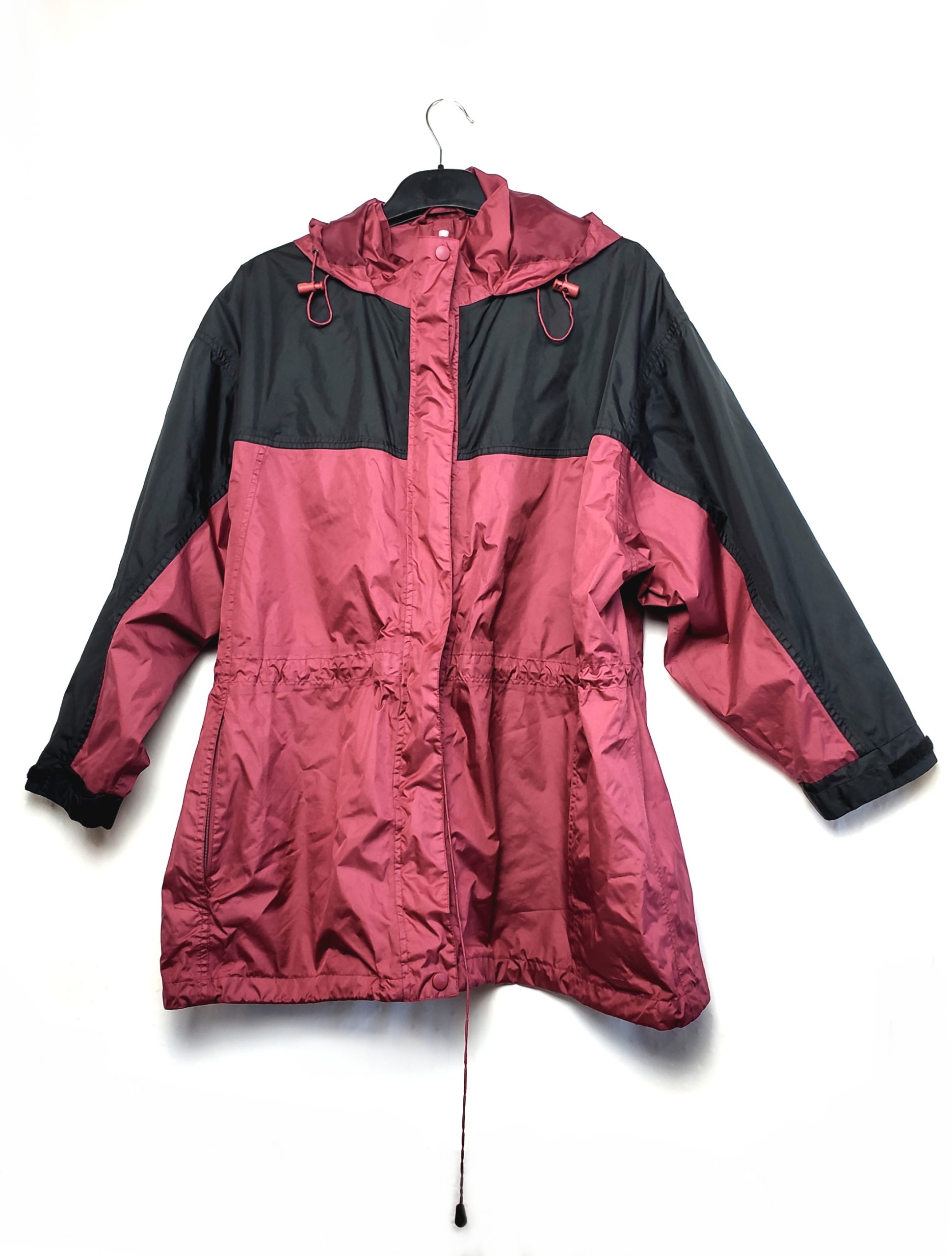 Вітровка червоно-чорна вінтажна - стильний верхній одяг для активного життя та міжсезоння 1 Вітровка червоно-чорна вінтажна - стильний верхній одяг для активного життя та міжсезоння