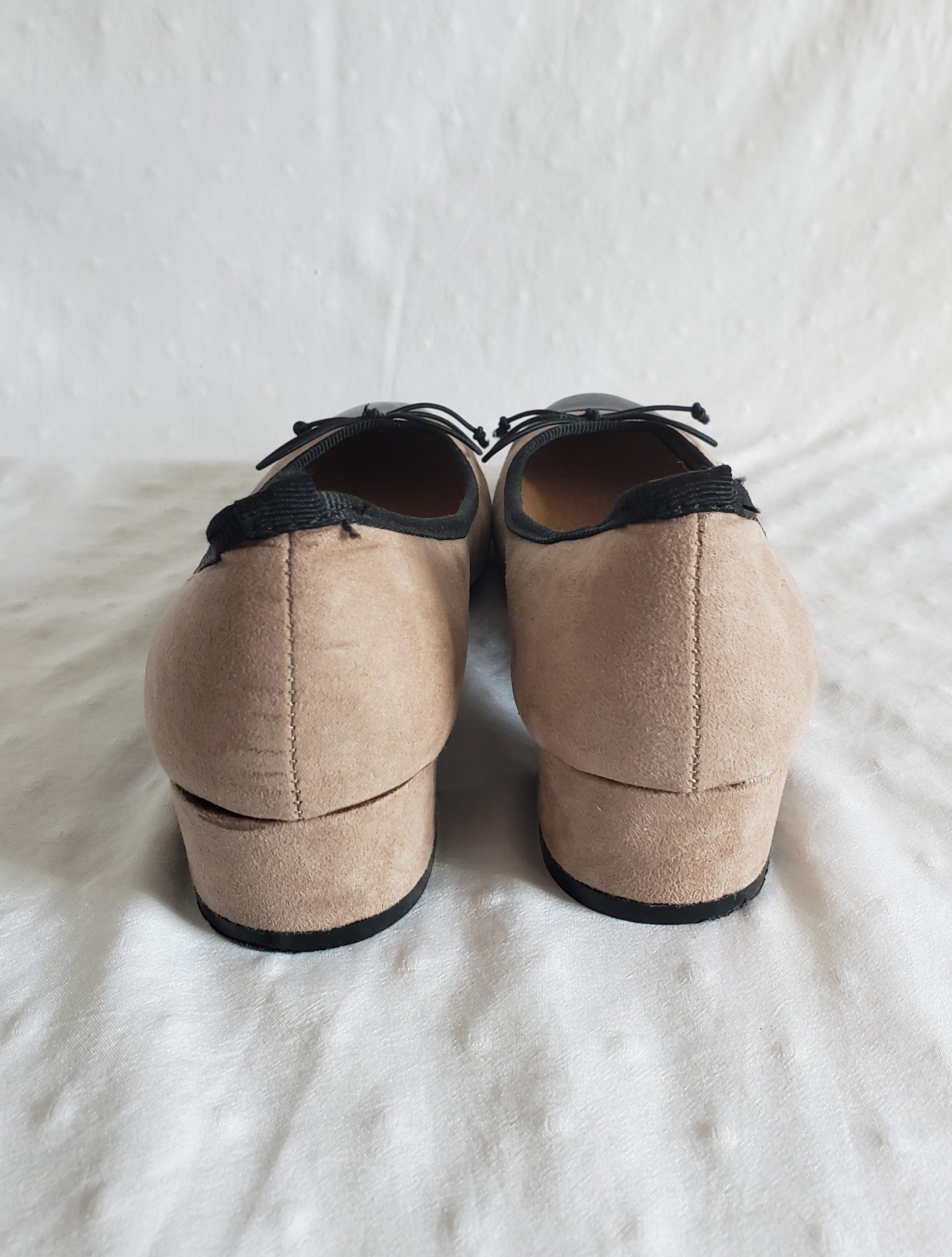 Балетки жіночі літні бежеві з чорним розмір 37 - елегантне взуття з штучної замші 7 Балетки жіночі літні бежеві з чорним розмір 37 - елегантне взуття з штучної замші - Зображення 7