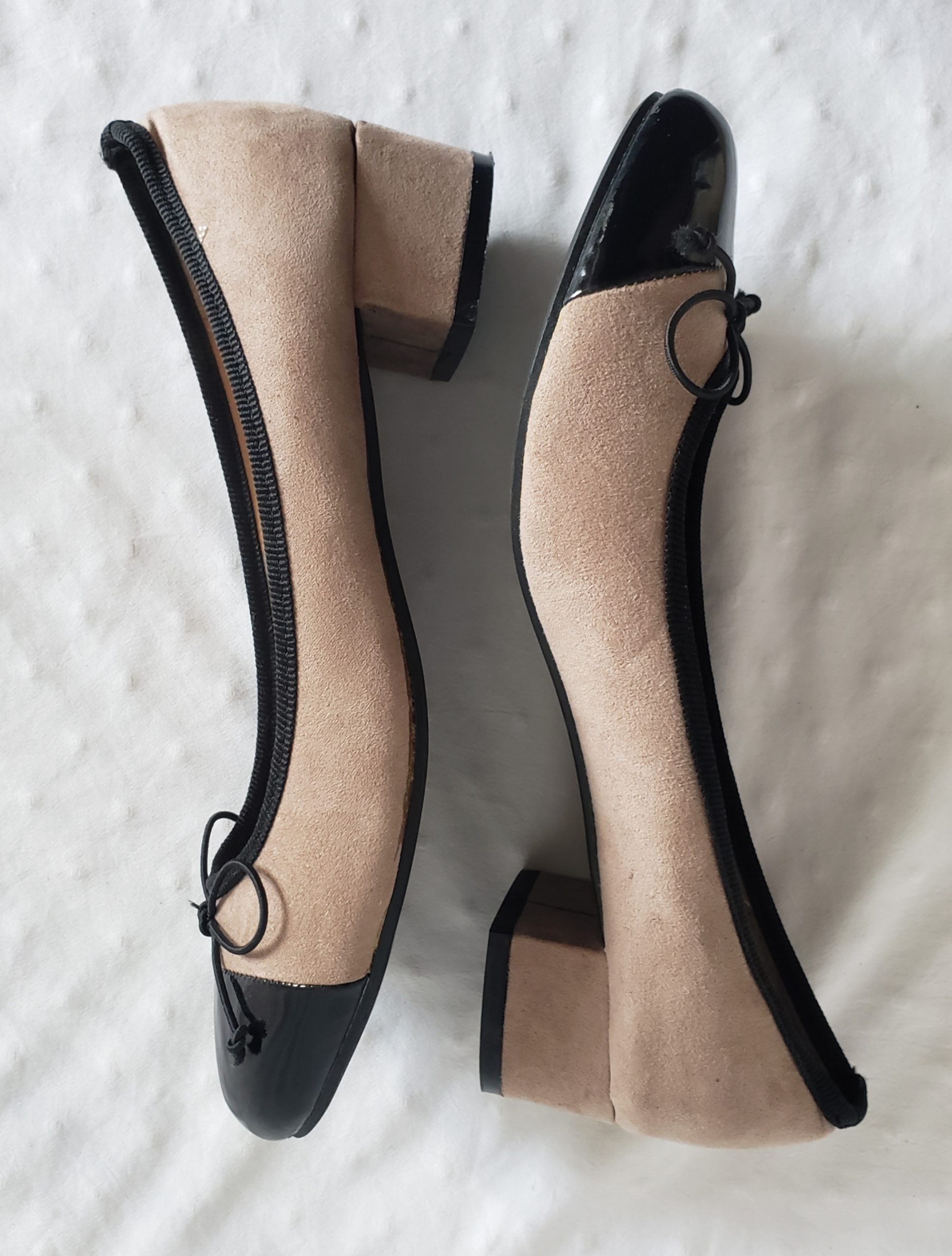 Балетки жіночі літні бежеві з чорним розмір 37 - елегантне взуття з штучної замші 3 Балетки жіночі літні бежеві з чорним розмір 37 - елегантне взуття з штучної замші - Зображення 3