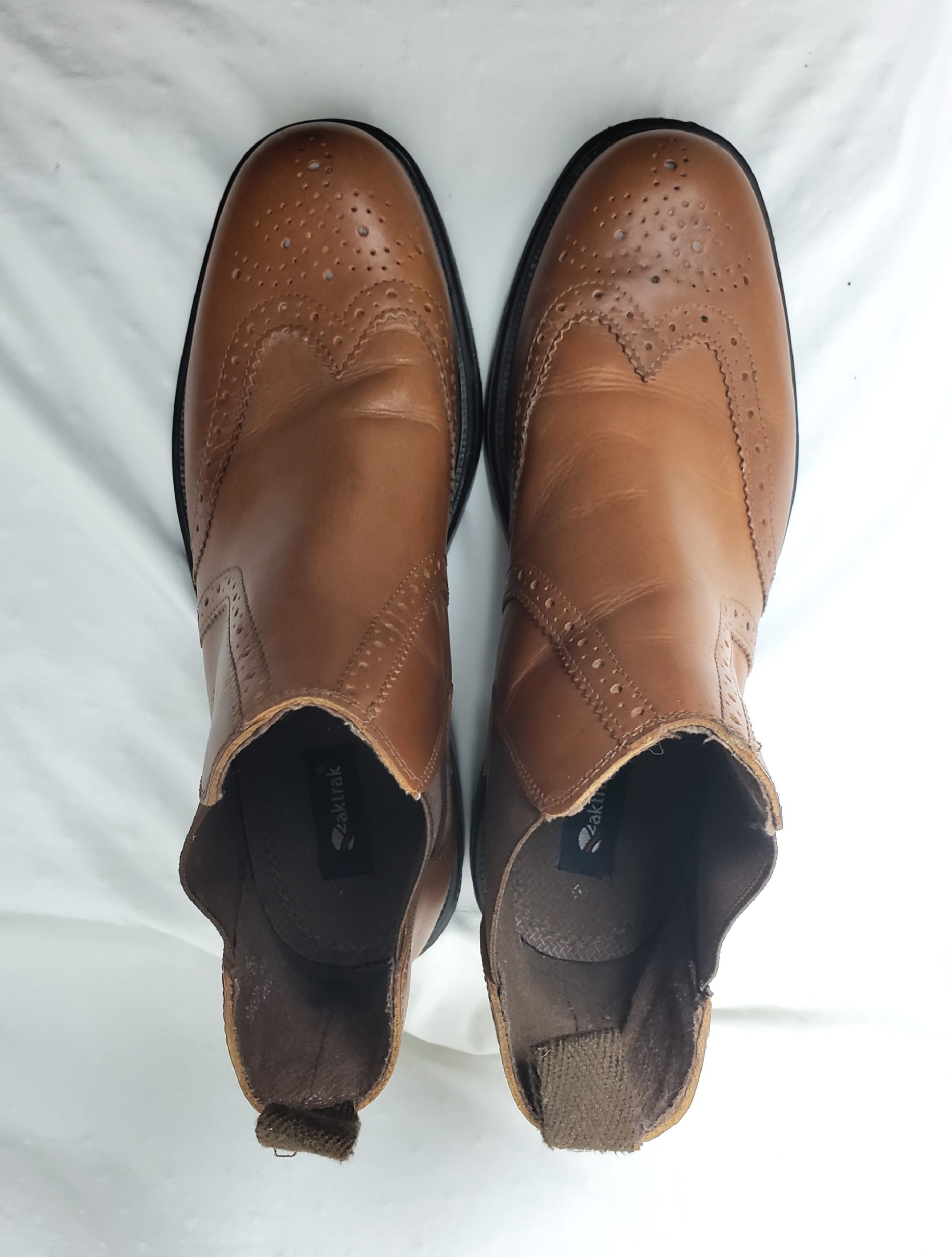 Чоловічі шкіряні черевики челсі Oaktrak коричневі розмір 44 - класичне взуття з брогуванням 4 Чоловічі шкіряні черевики челсі Oaktrak коричневі розмір 44 - класичне взуття з брогуванням - Зображення 4
