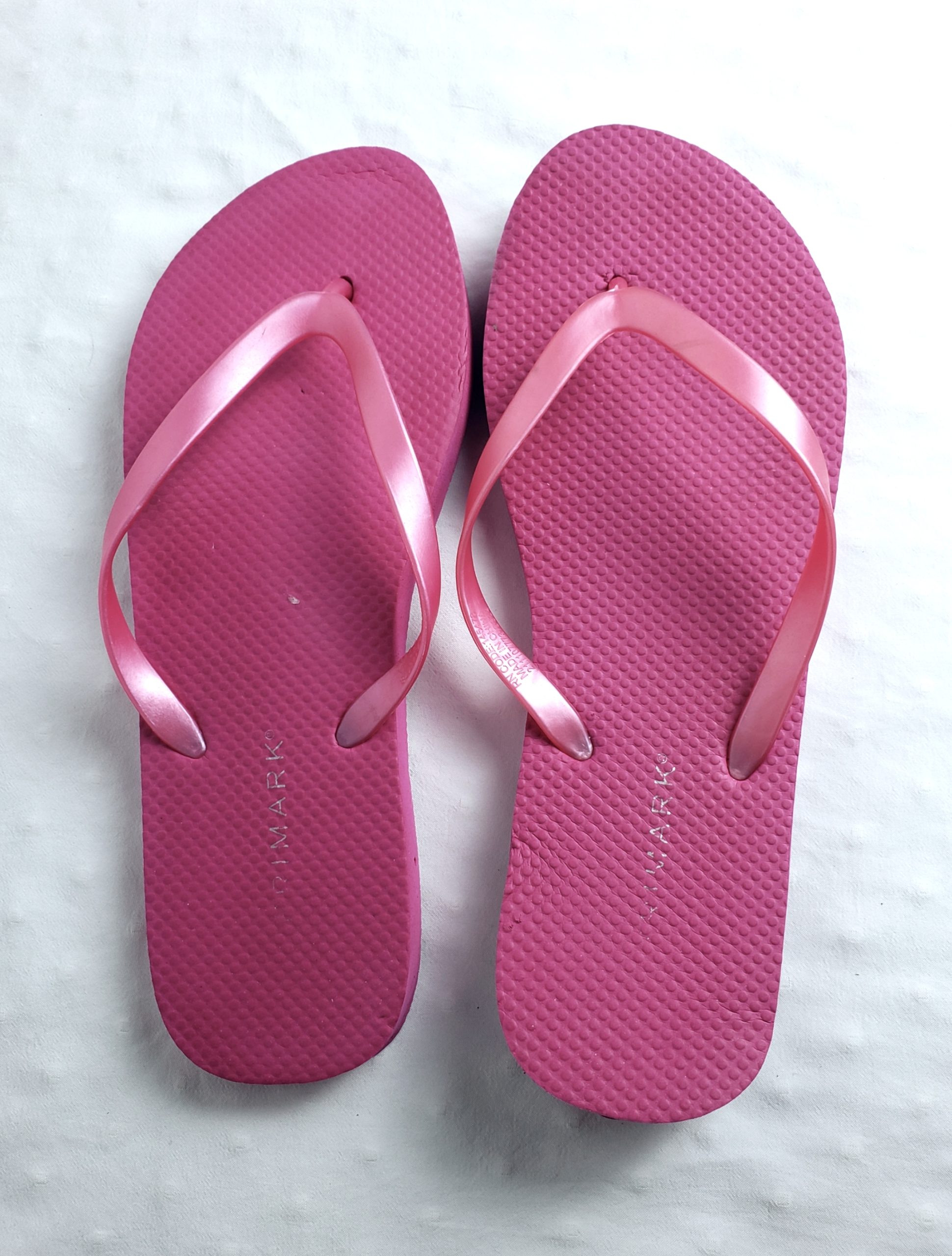 Рожеві гумові в'єтнамки розмір 40-41 - літнє взуття з дефектами за доступною ціною 2 Рожеві гумові в'єтнамки розмір 40-41 - літнє взуття з дефектами за доступною ціною - Зображення 2