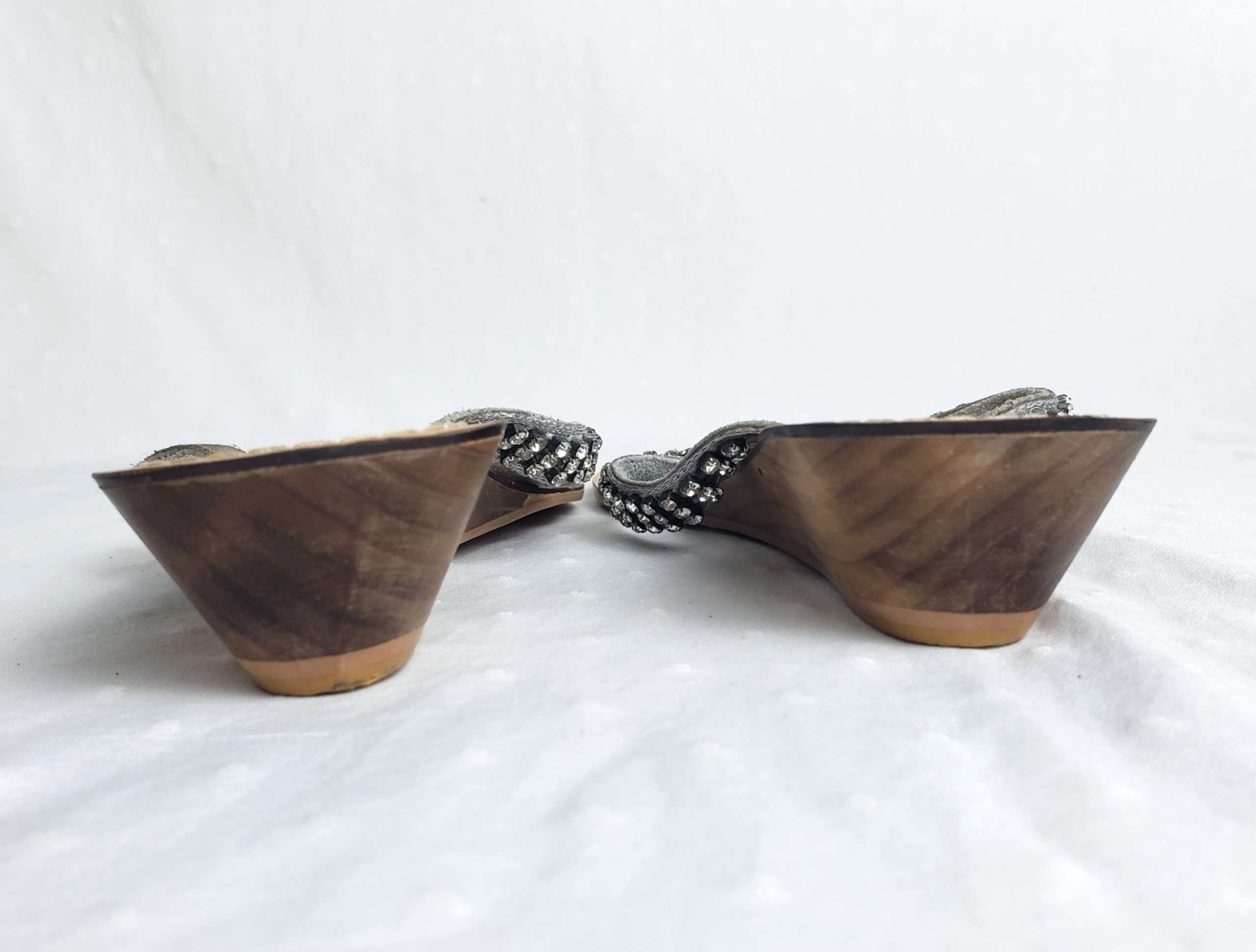 В'єтнамки жіночі шкіряні з декором 38 розмір - літнє взуття з каблуком 5 см 5 В'єтнамки жіночі шкіряні з декором 38 розмір - літнє взуття з каблуком 5 см - Зображення 5