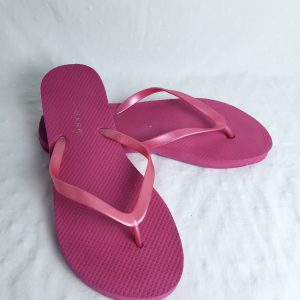 Рожеві гумові в'єтнамки розмір 40-41 - літнє взуття з дефектами за доступною ціною