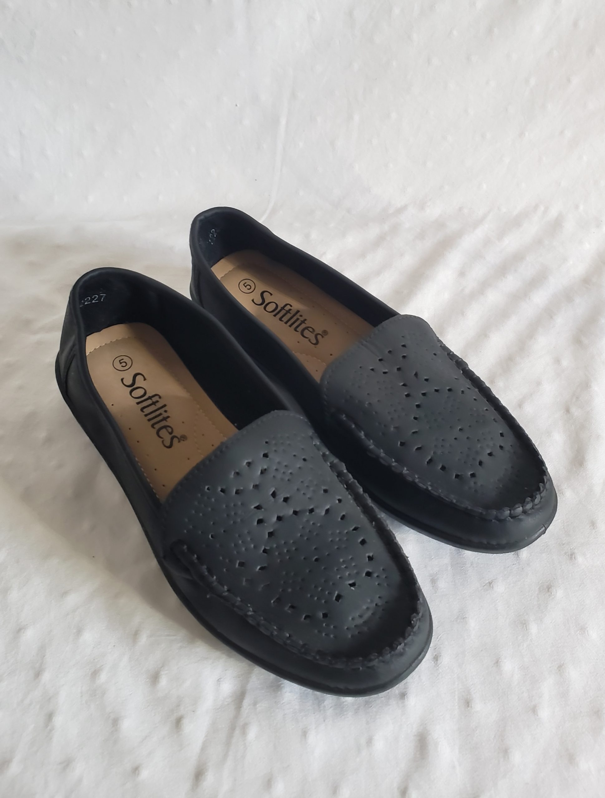 Чорні жіночі мокасини Softlites 38 розмір - шкіряне взуття для літа та осені 9 Чорні жіночі мокасини Softlites 38 розмір - шкіряне взуття для літа та осені - Зображення 9