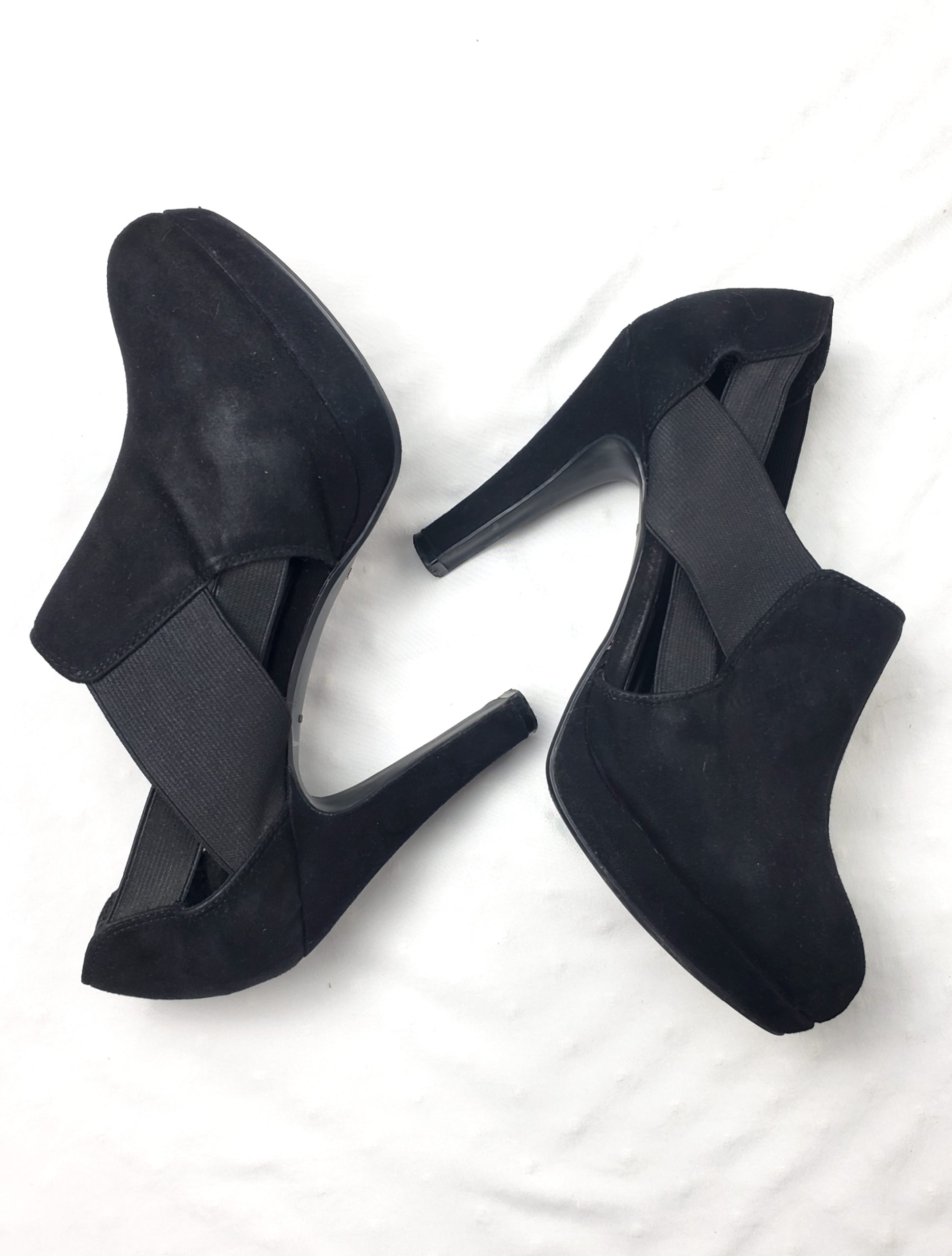 Стильні чорні замшеві туфлі New Look 38 розмір - елегантний каблук 12 см для модних жінок 3 Стильні чорні замшеві туфлі New Look 38 розмір - елегантний каблук 12 см для модних жінок - Зображення 3