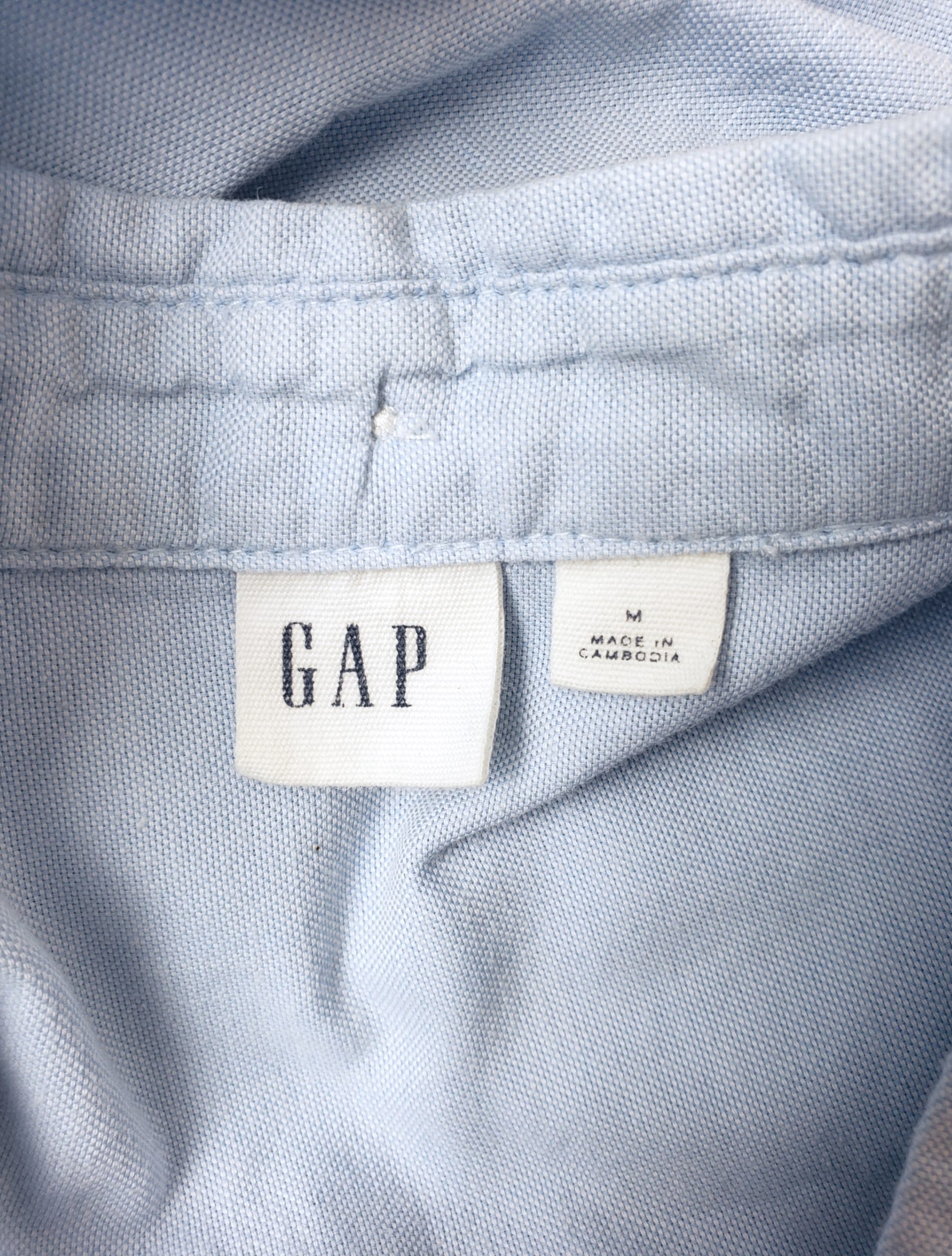 Стильна бакитна сорочка GAP - елегантний бавовняний тренд для модного образу 9 Стильна бакитна сорочка GAP - елегантний бавовняний тренд для модного образу - Зображення 9