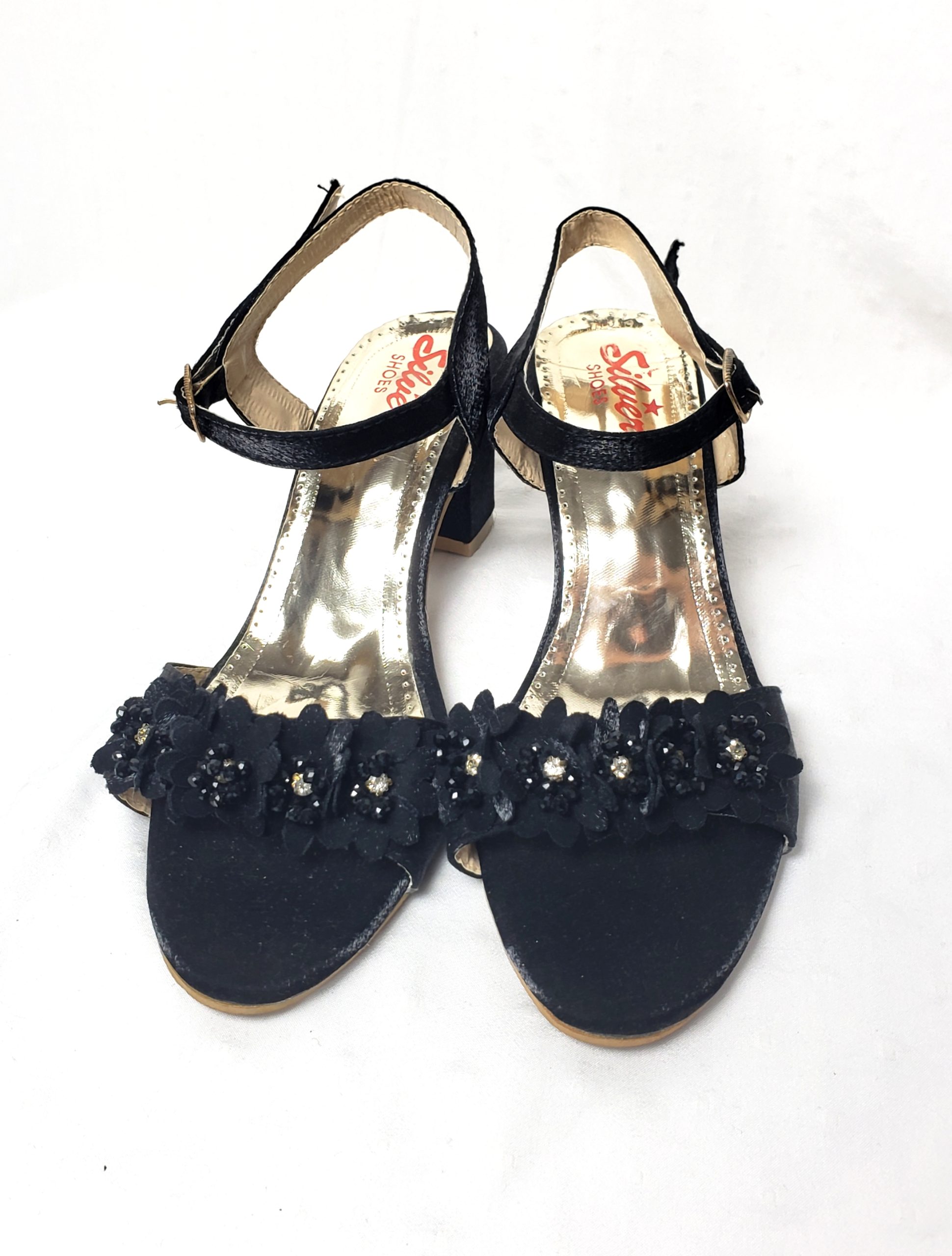 Стильні чорні босоніжки з золотими акцентами silver shoes - елегантний літній тренд розмір 38 2 Стильні чорні босоніжки з золотими акцентами silver shoes - елегантний літній тренд розмір 38 - Зображення 2