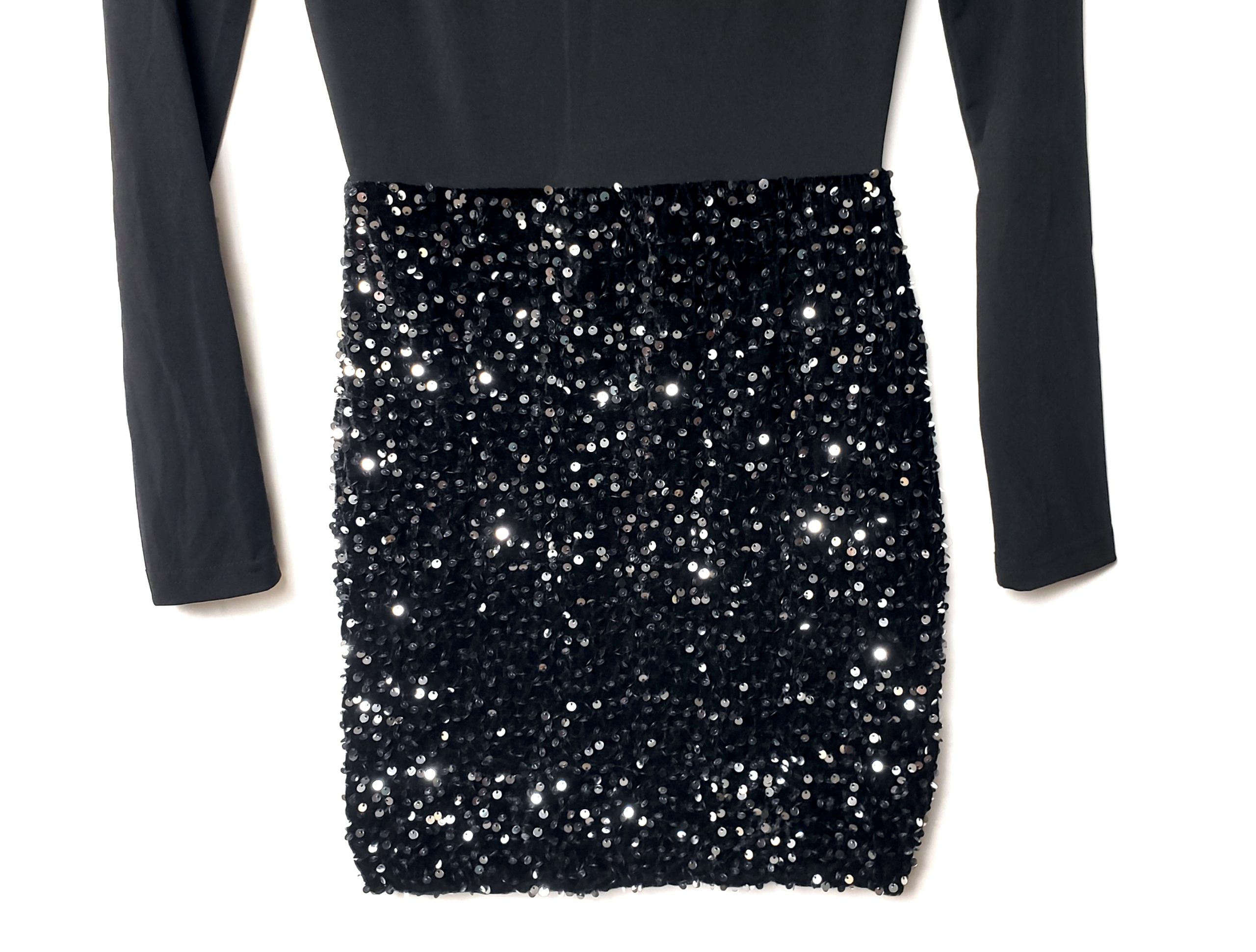 Чорна коктейльна сукня з паєтками - ідеальна для вечірок та святкових подій 4 Чорна коктейльна сукня з паєтками - ідеальна для вечірок та святкових подій - Зображення 4
