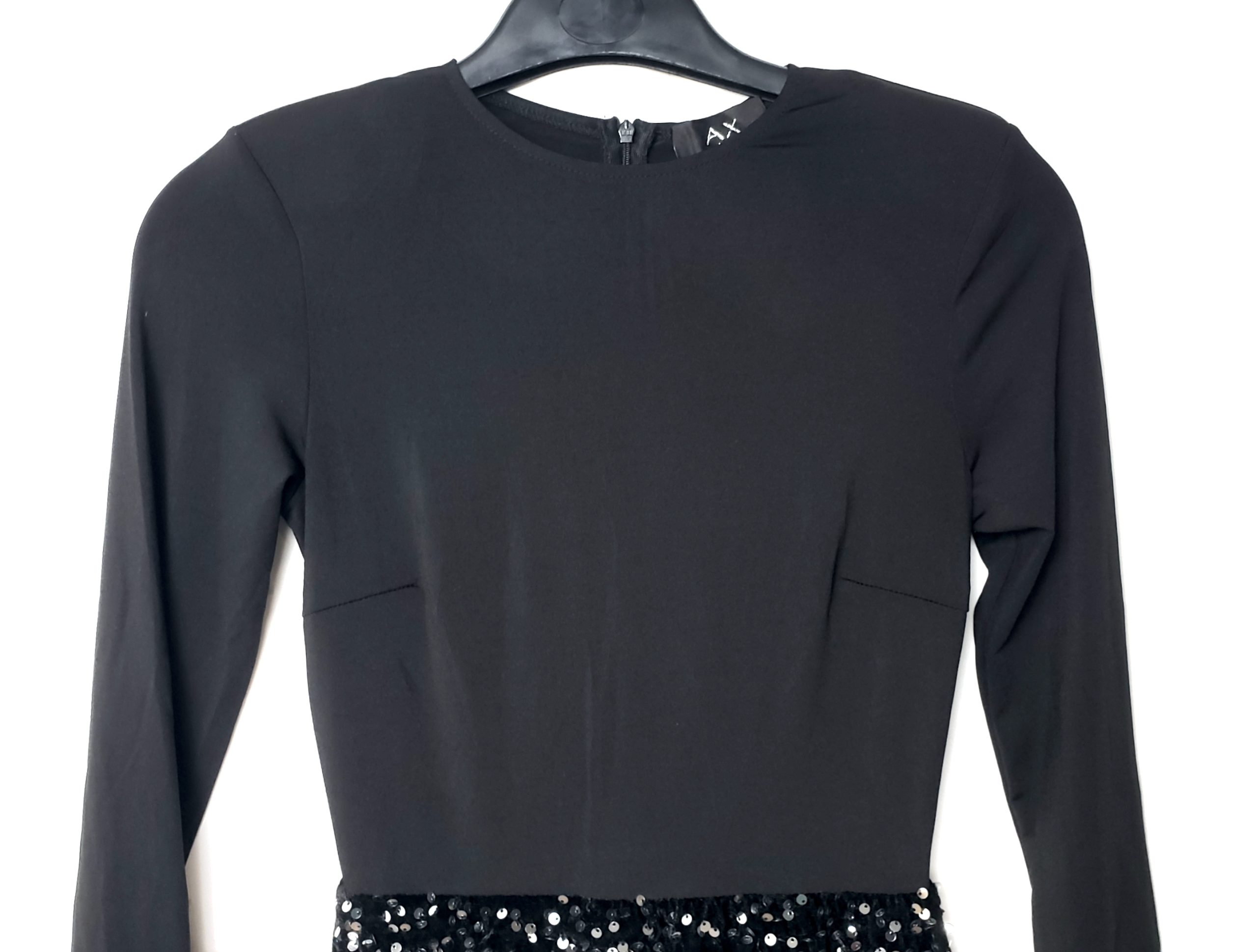 Чорна коктейльна сукня з паєтками - ідеальна для вечірок та святкових подій 5 Чорна коктейльна сукня з паєтками - ідеальна для вечірок та святкових подій - Зображення 5