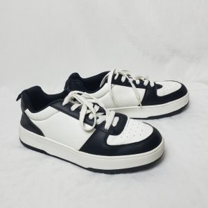 Стильні кросівки білі з чорним розмір 38/39 - універсальне взуття для весна-літо-осінь