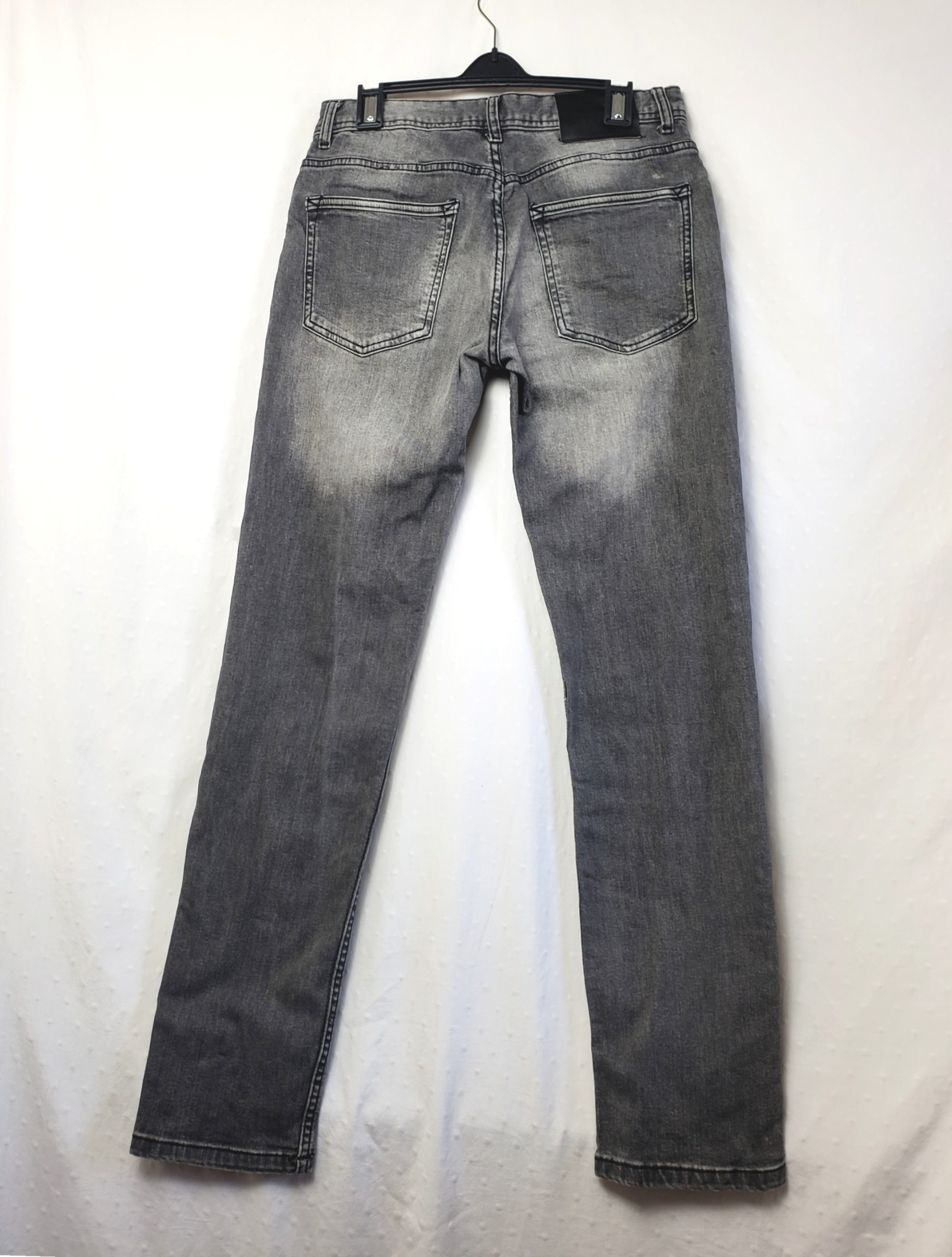 Стильні сірі джинси Denim Co. Slim - модний vintage look з ідеальною посадкою 2 Стильні сірі джинси Denim Co. Slim - модний vintage look з ідеальною посадкою - Зображення 2