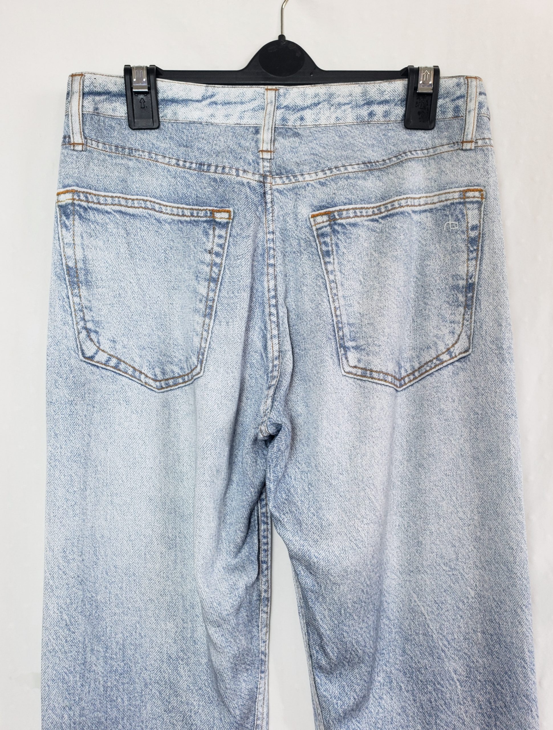 Жіночі джинси Rag & Bone з ліоцелу бакитного кольору - преміум якість у ідеальному стані 4 Жіночі джинси Rag & Bone з ліоцелу бакитного кольору - преміум якість у ідеальному стані - Зображення 4