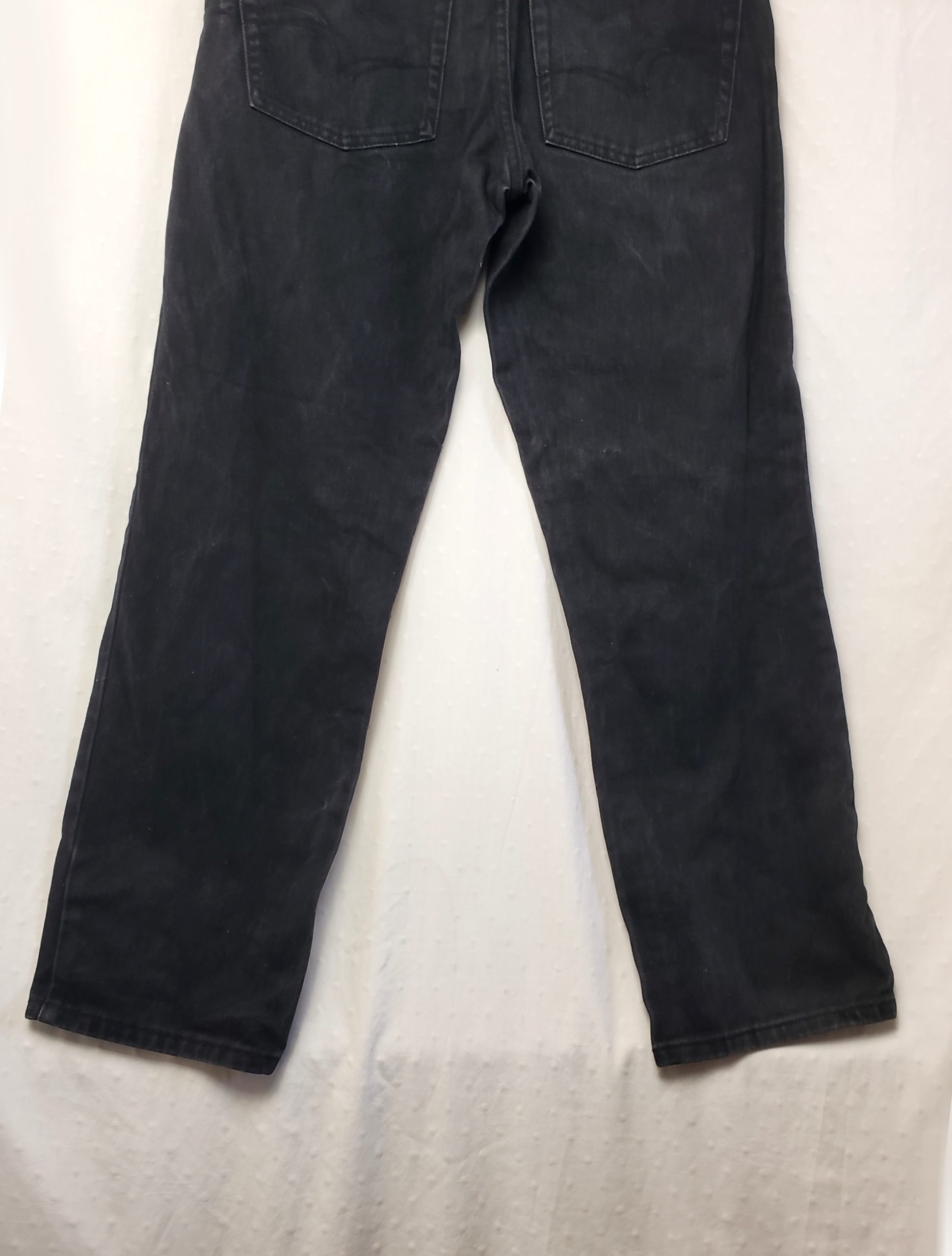 Стильні чорні джинси Lee Cooper - елегантна класика в ідеальному стані 5 Стильні чорні джинси Lee Cooper - елегантна класика в ідеальному стані - Зображення 5