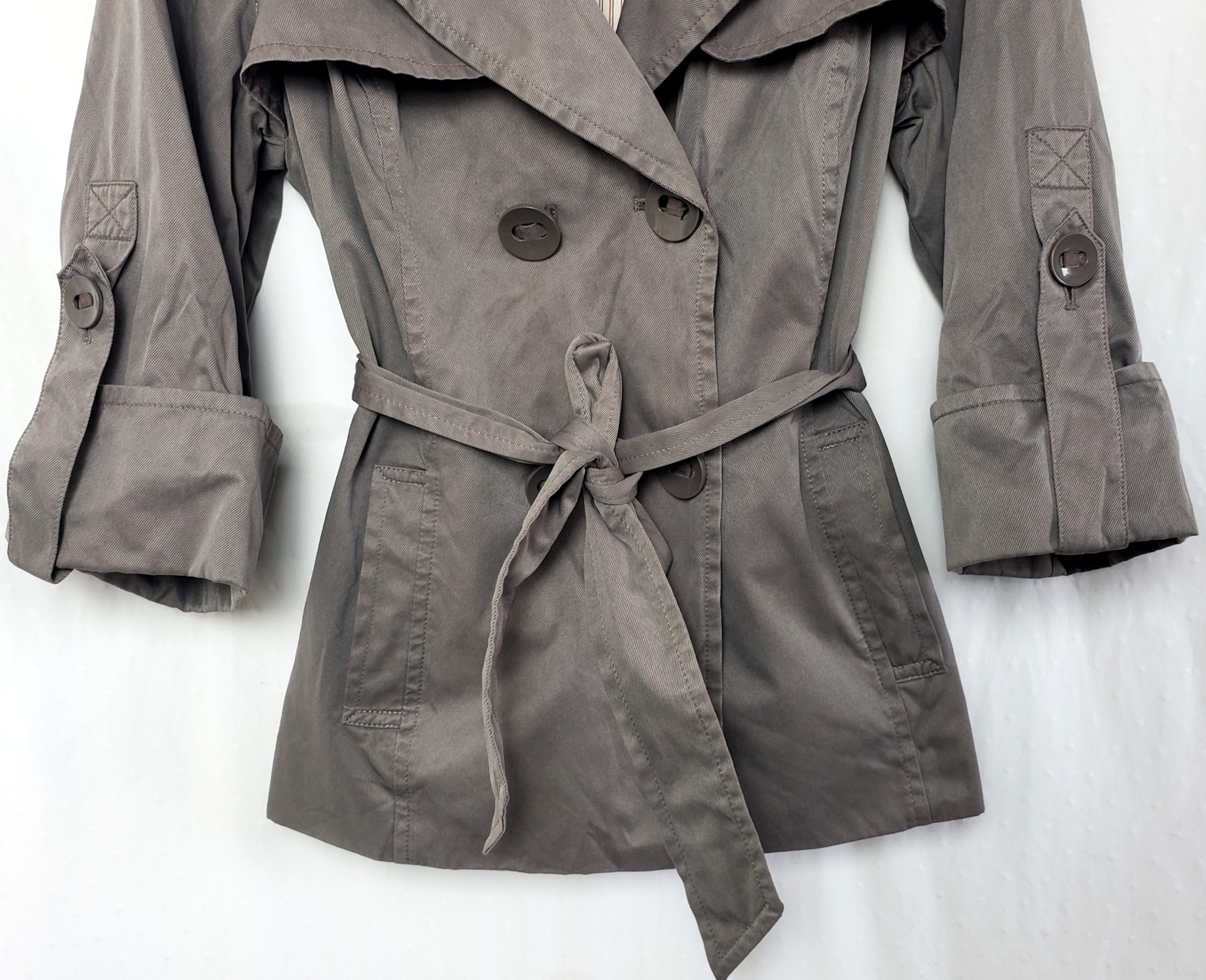 Класичний тренч Betty Jackson Black - стильний плащ для повсякденного носіння та офісу 4 Класичний тренч Betty Jackson Black - стильний плащ для повсякденного носіння та офісу - Зображення 4