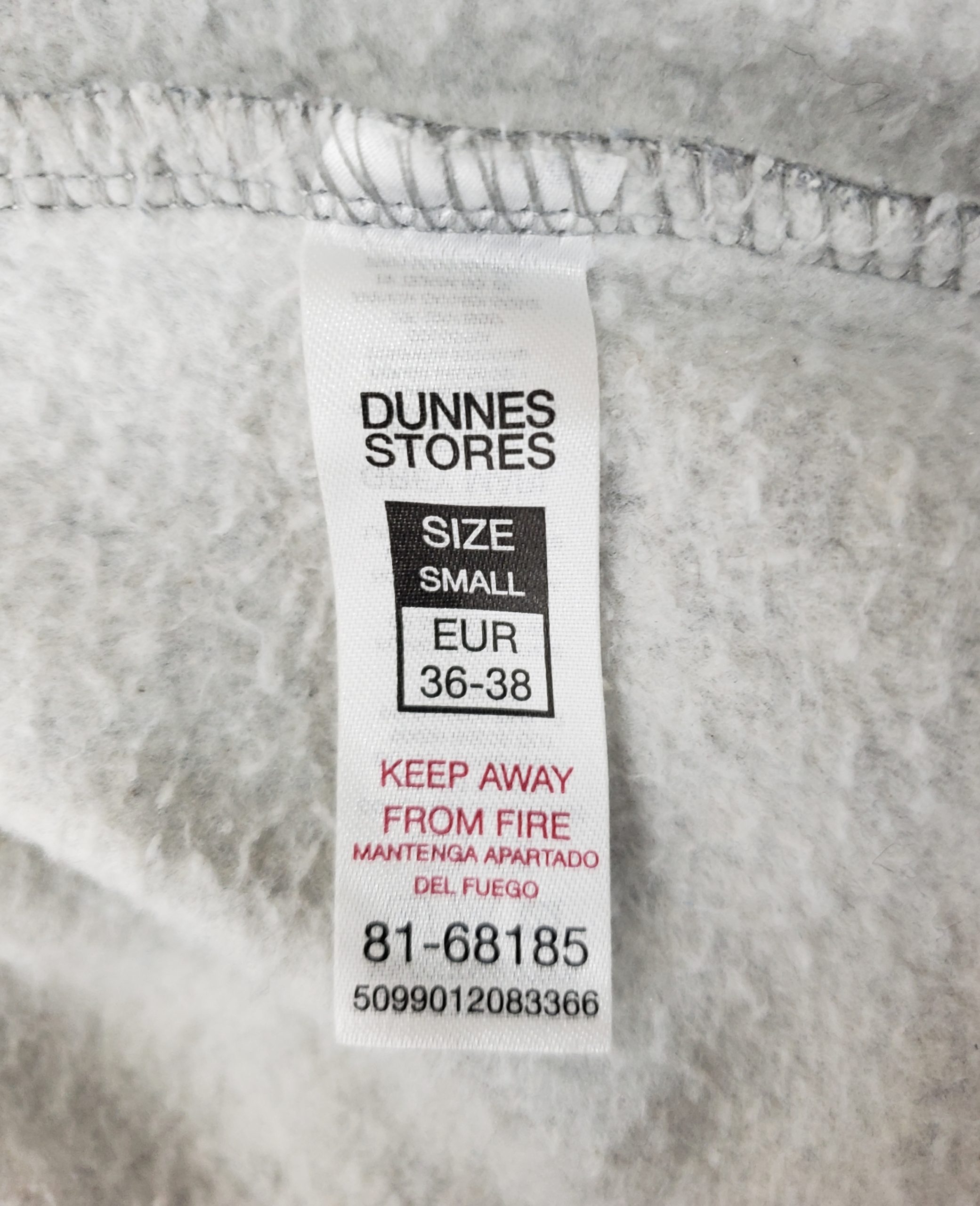 Сірий світшот з написом - вживаний одяг для повсякденного стилю та осінньо-зимового сезону 8 Сірий світшот з написом - вживаний одяг для повсякденного стилю та осінньо-зимового сезону - Зображення 8