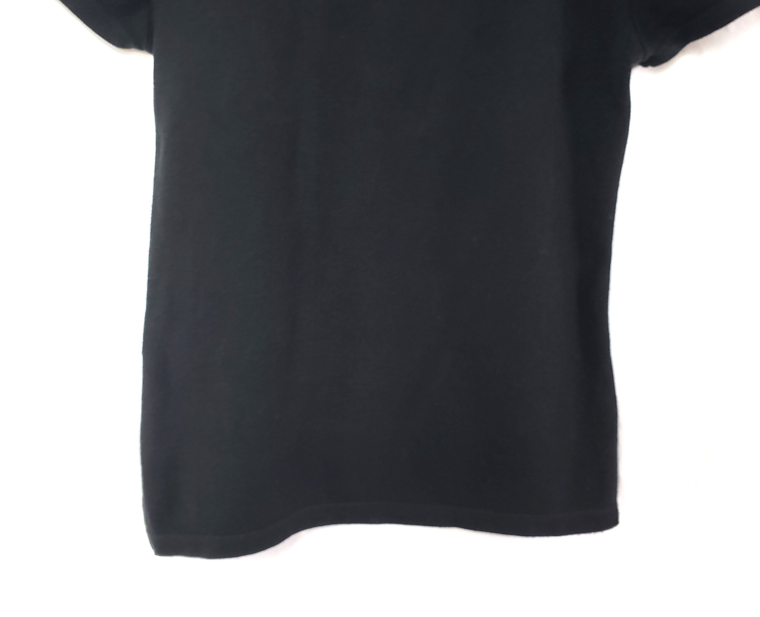 Чорне поло для дівчинки 10 років - ідеальний базовий елемент гардеробу для школи та відпочинку 6 Чорне поло для дівчинки 10 років - ідеальний базовий елемент гардеробу для школи та відпочинку - Зображення 6