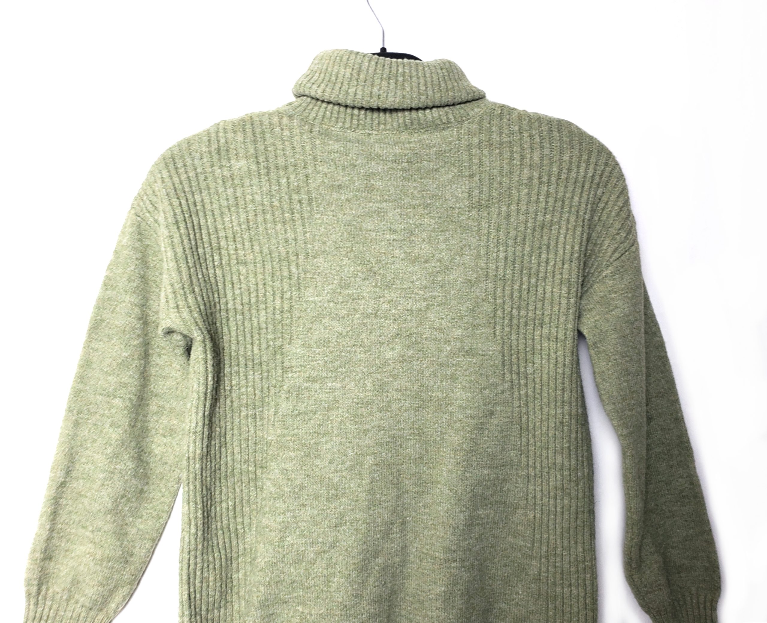 Стильний зелений светр з високим коміром - елегантний трендовий в'язаний топ у ідеальному стані 4 Стильний зелений светр з високим коміром - елегантний трендовий в'язаний топ у ідеальному стані - Зображення 4