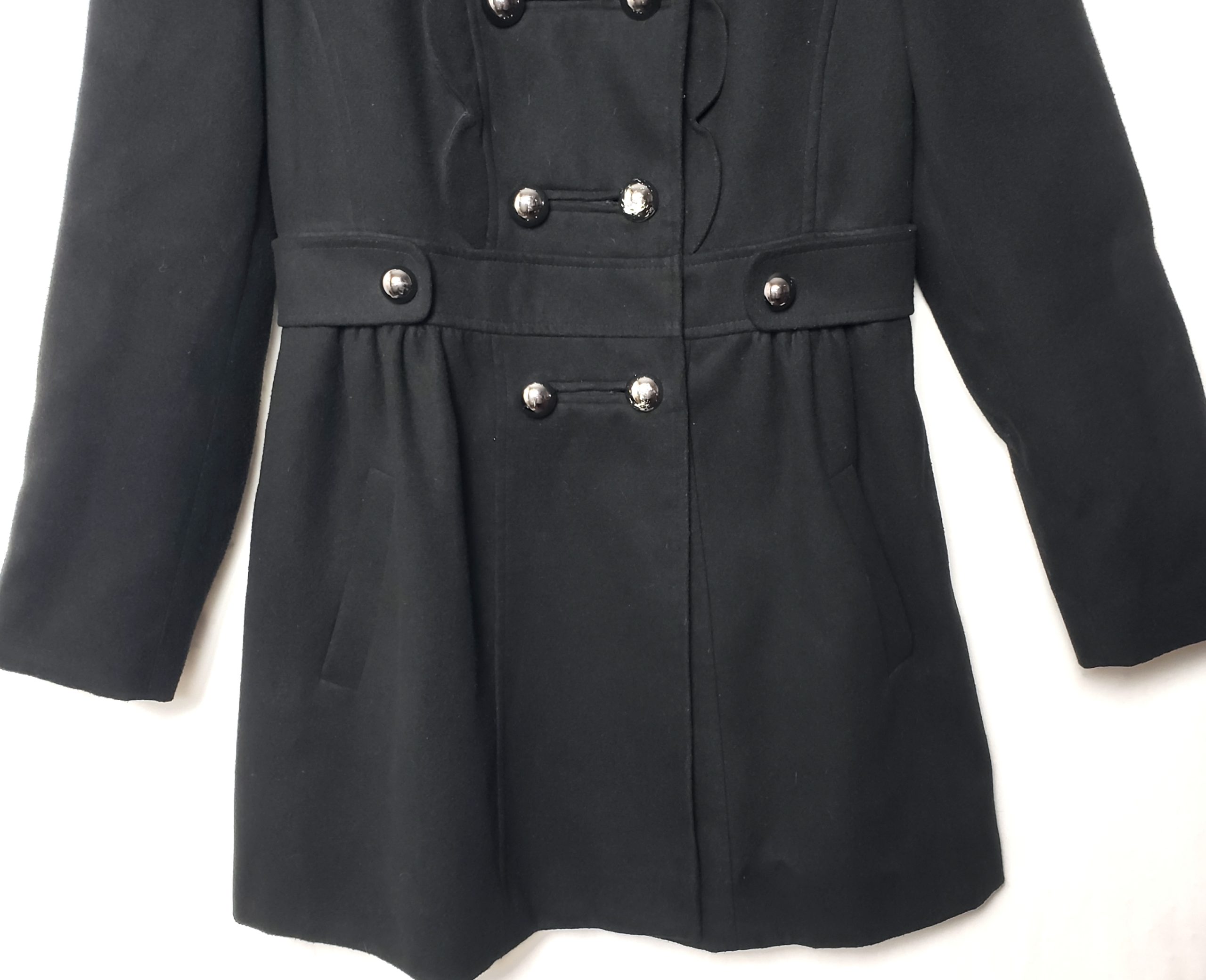 Чорне жіноче пальто Atmosphere з двобортним застібанням - елегантний верхній одяг 6 Чорне жіноче пальто Atmosphere з двобортним застібанням - елегантний верхній одяг - Зображення 6