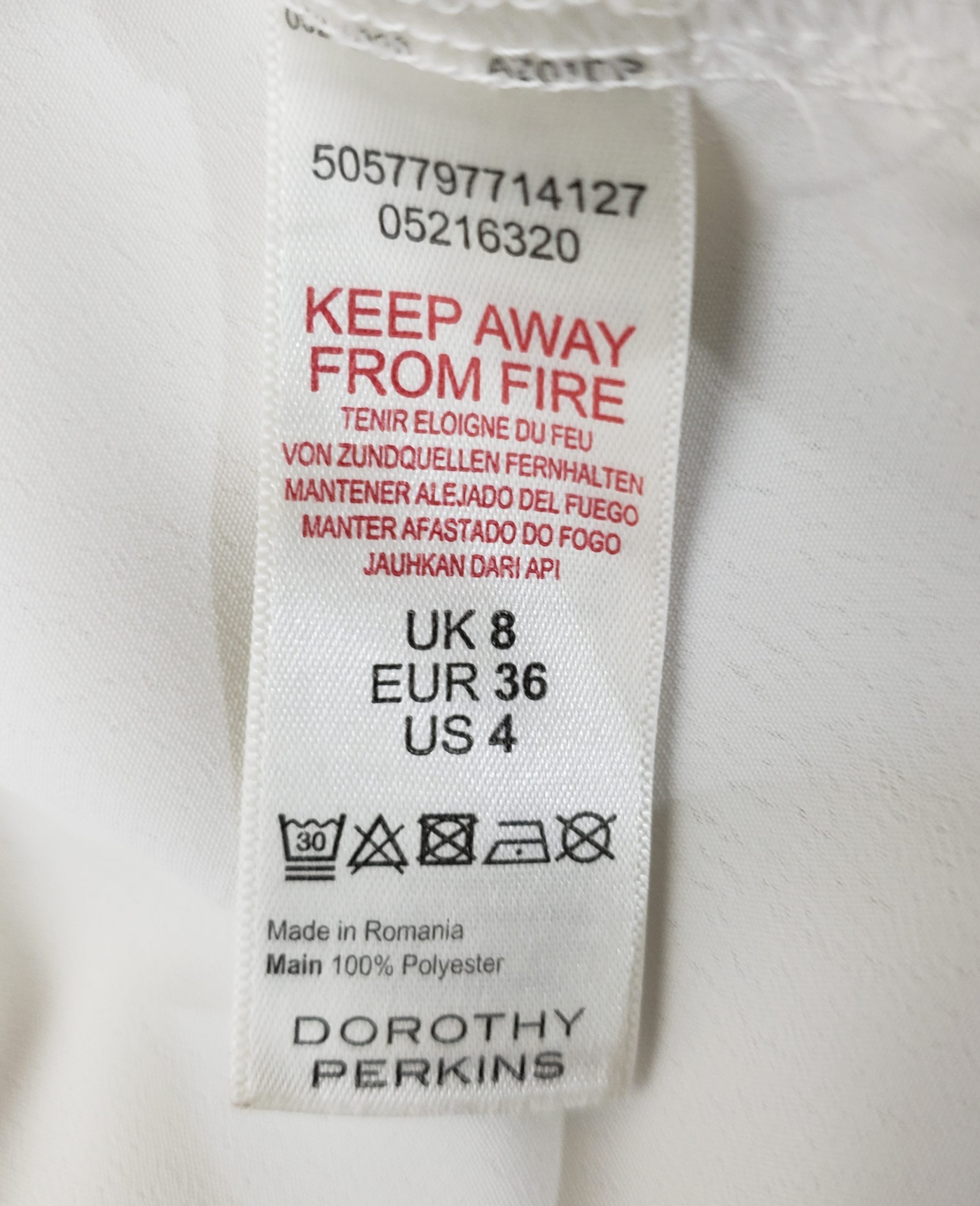 Стильна біла блуза Dorothy Perkins з паєтками - елегантний вечірній топ у ідеальному стані 5 Стильна біла блуза Dorothy Perkins з паєтками - елегантний вечірній топ у ідеальному стані - Зображення 5