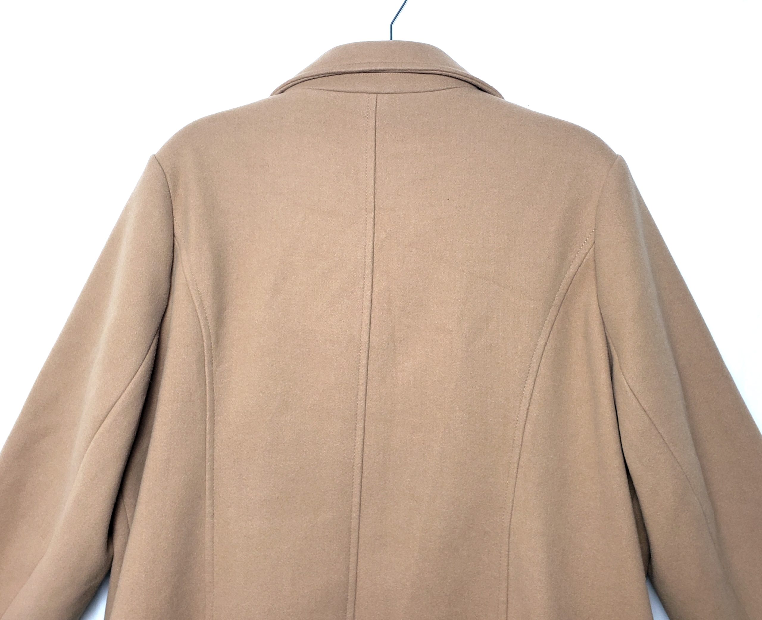 Класичне бежеве пальто George жіноче вживане - стильний верхній одяг з поліестеру 6 Класичне бежеве пальто George жіноче вживане - стильний верхній одяг з поліестеру - Зображення 6