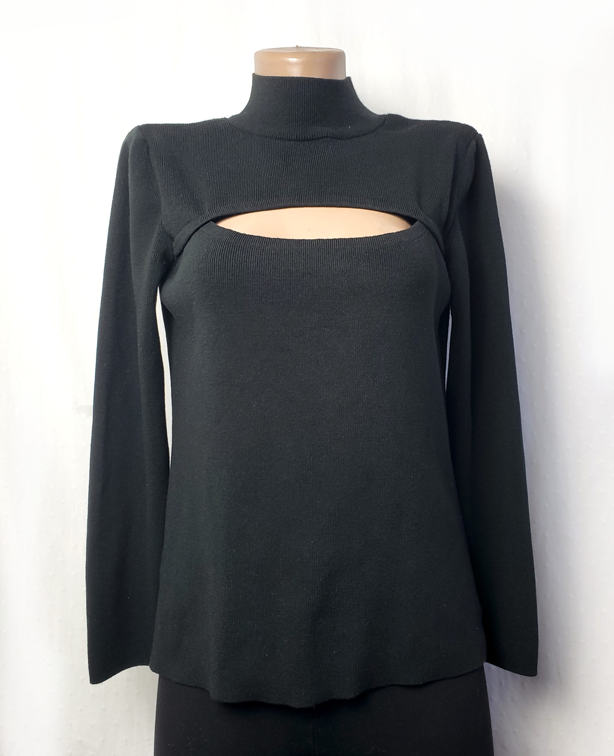 Чорна жіноча кофта ET VOUS з вирізом - елегантний светр з довгим рукавом розмір 12 1 Чорна жіноча кофта ET VOUS з вирізом - елегантний светр з довгим рукавом розмір 12