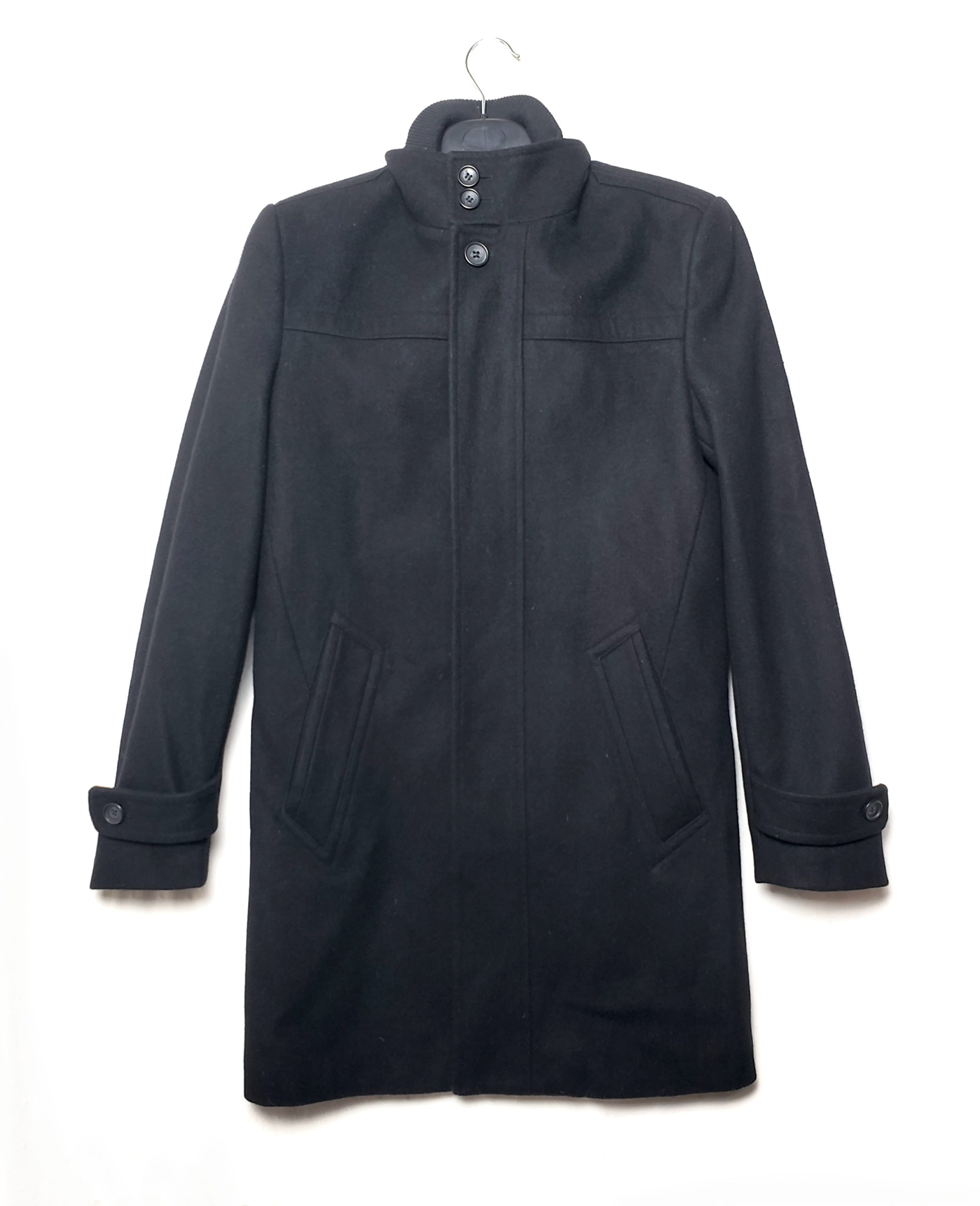 Чорне чоловіче пальто Burton London - стильний верхній одяг для офісу та повсякденного носіння 2 Чорне чоловіче пальто Burton London - стильний верхній одяг для офісу та повсякденного носіння - Зображення 2