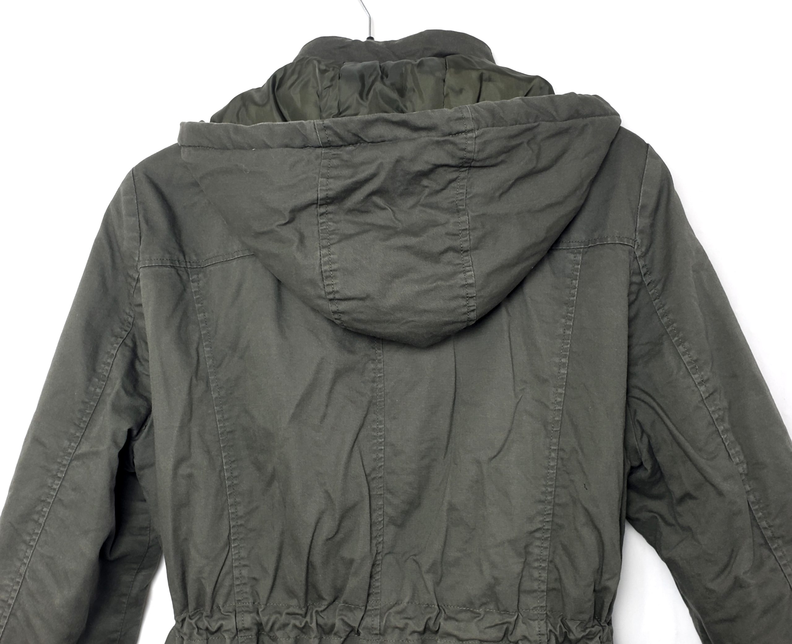 Жіноча куртка хакі з капюшоном Identity - бавовняна парка вживана розмір 42 5 Жіноча куртка хакі з капюшоном Identity - бавовняна парка вживана розмір 42 - Зображення 5