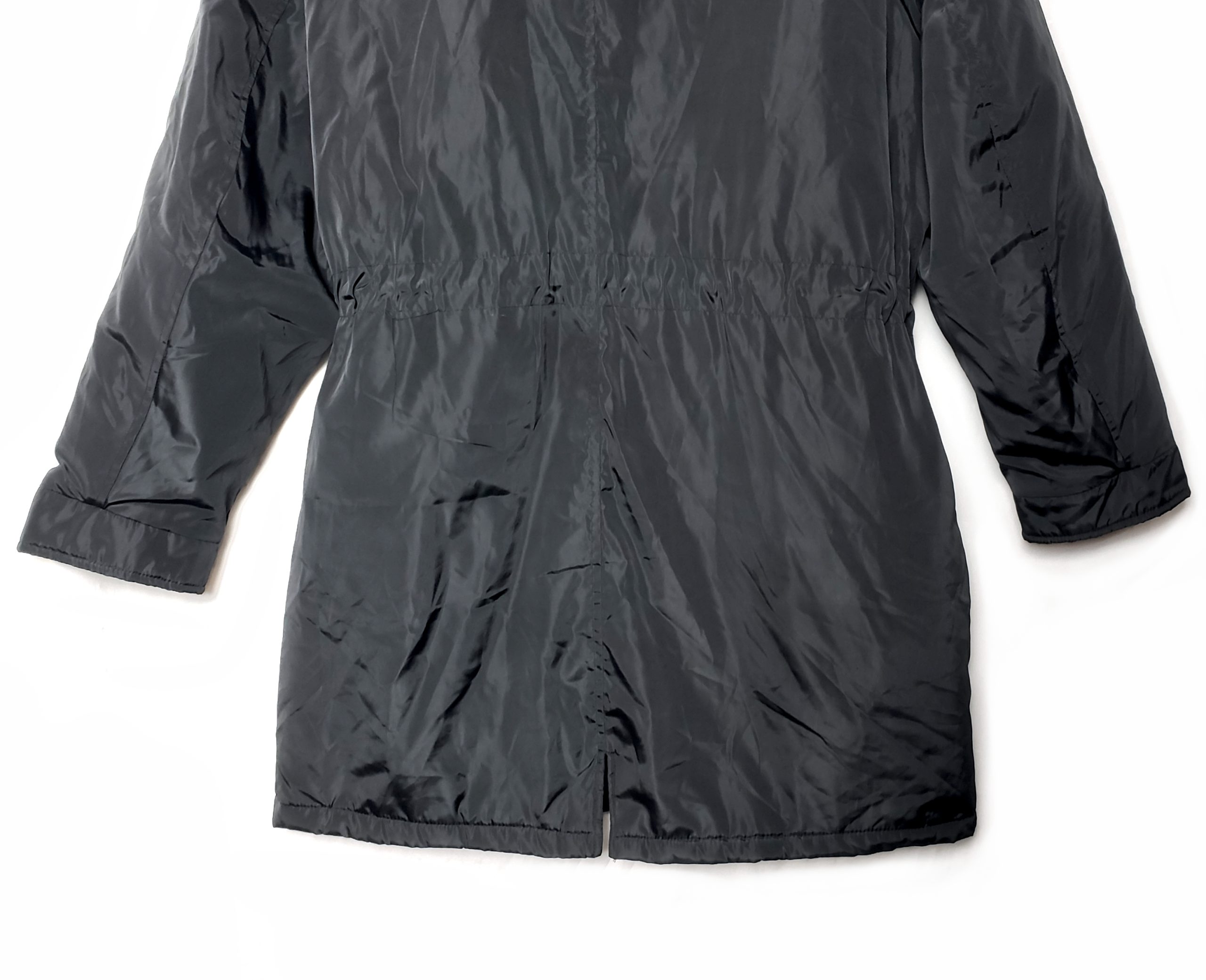 Стильна чорна парка Studio Outerwear - елегантний верхній одяг з хутряним капюшоном 7 Стильна чорна парка Studio Outerwear - елегантний верхній одяг з хутряним капюшоном - Зображення 7