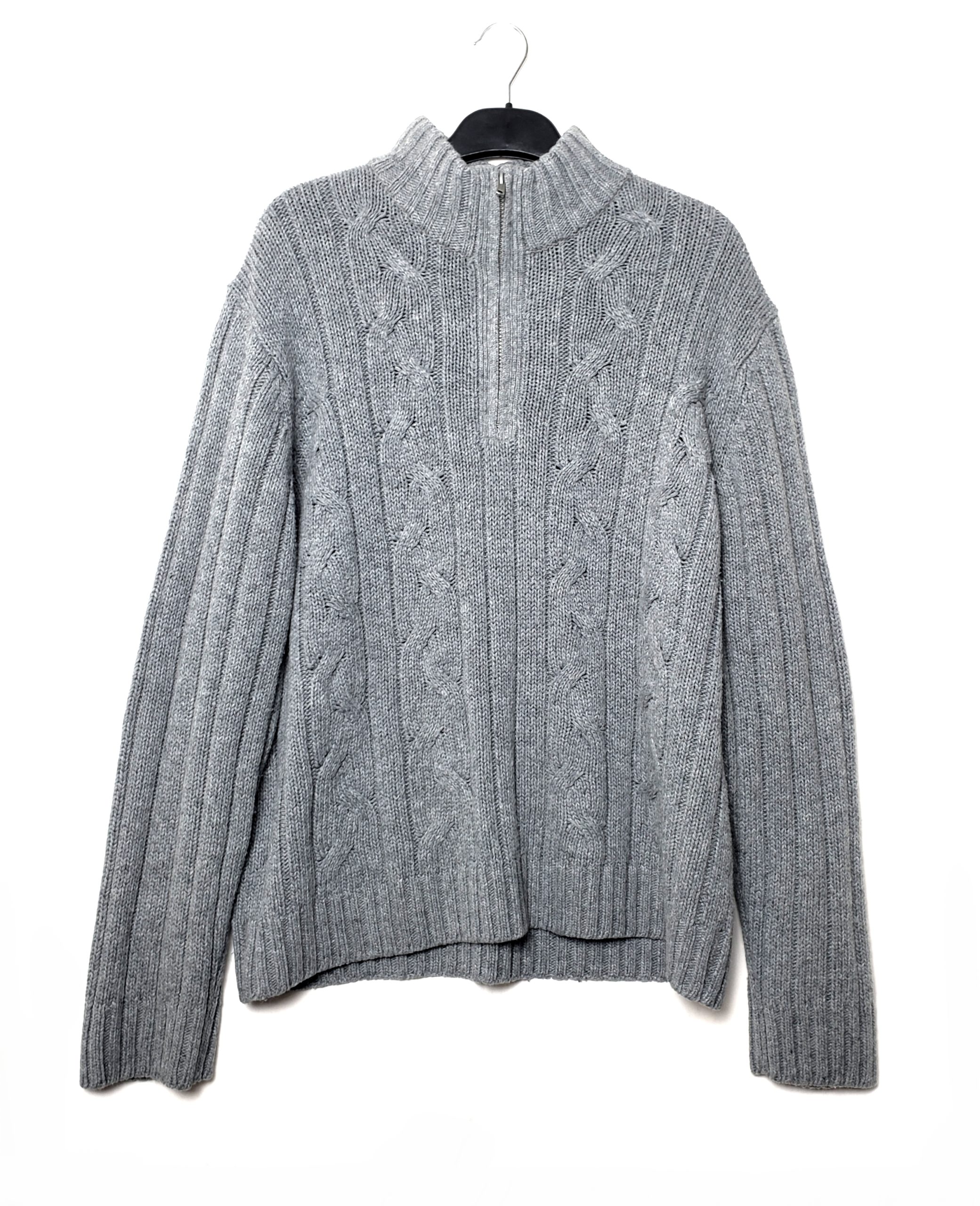 Стильний сірий кардиган з косами - елегантний в'язаний светр для модного образу 1 Стильний сірий кардиган з косами - елегантний в'язаний светр для модного образу