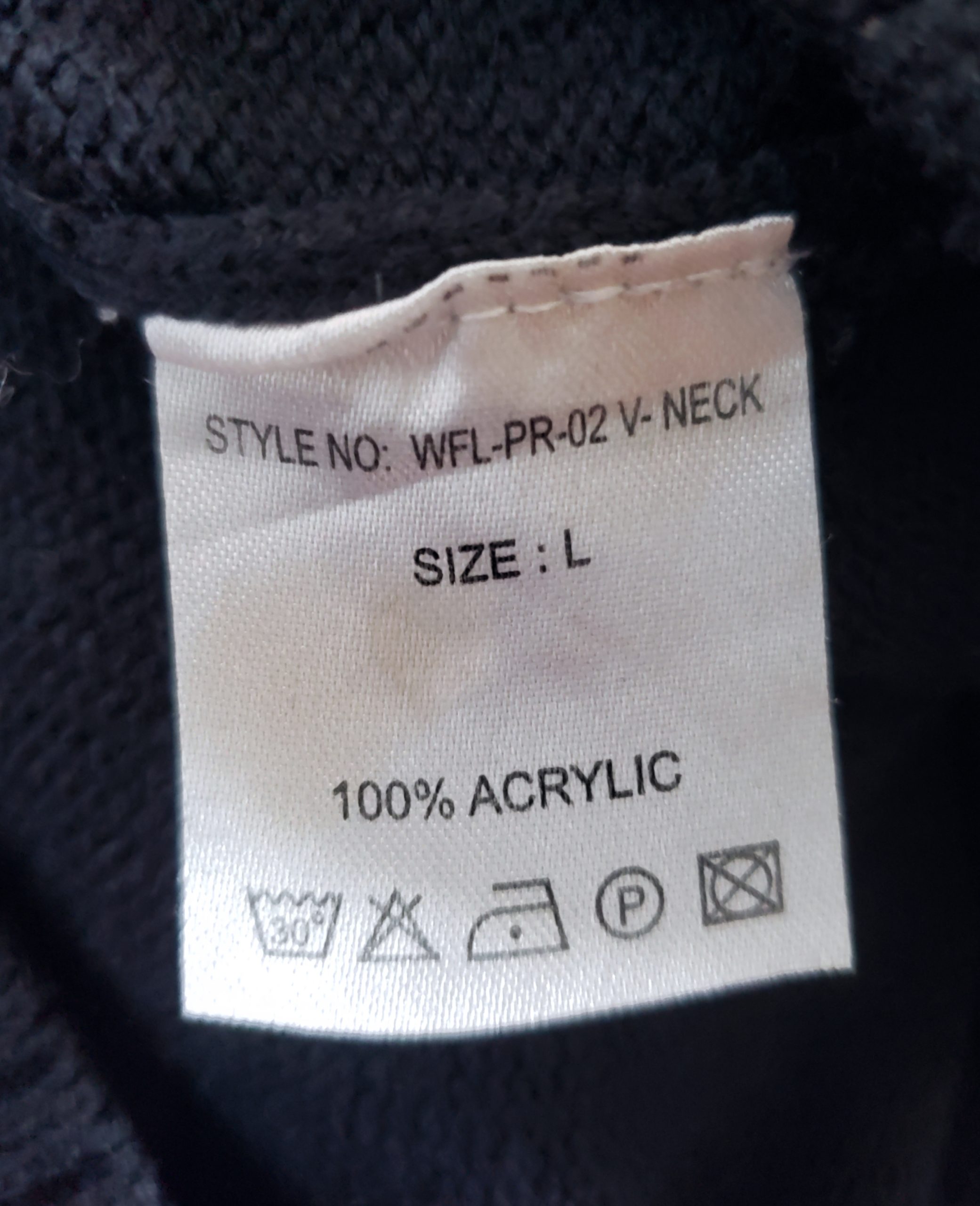 Темно-синій чоловічий пуловер з V-подібним вирізом - якісний акриловий светр розмір L 9 Темно-синій чоловічий пуловер з V-подібним вирізом - якісний акриловий светр розмір L - Зображення 9