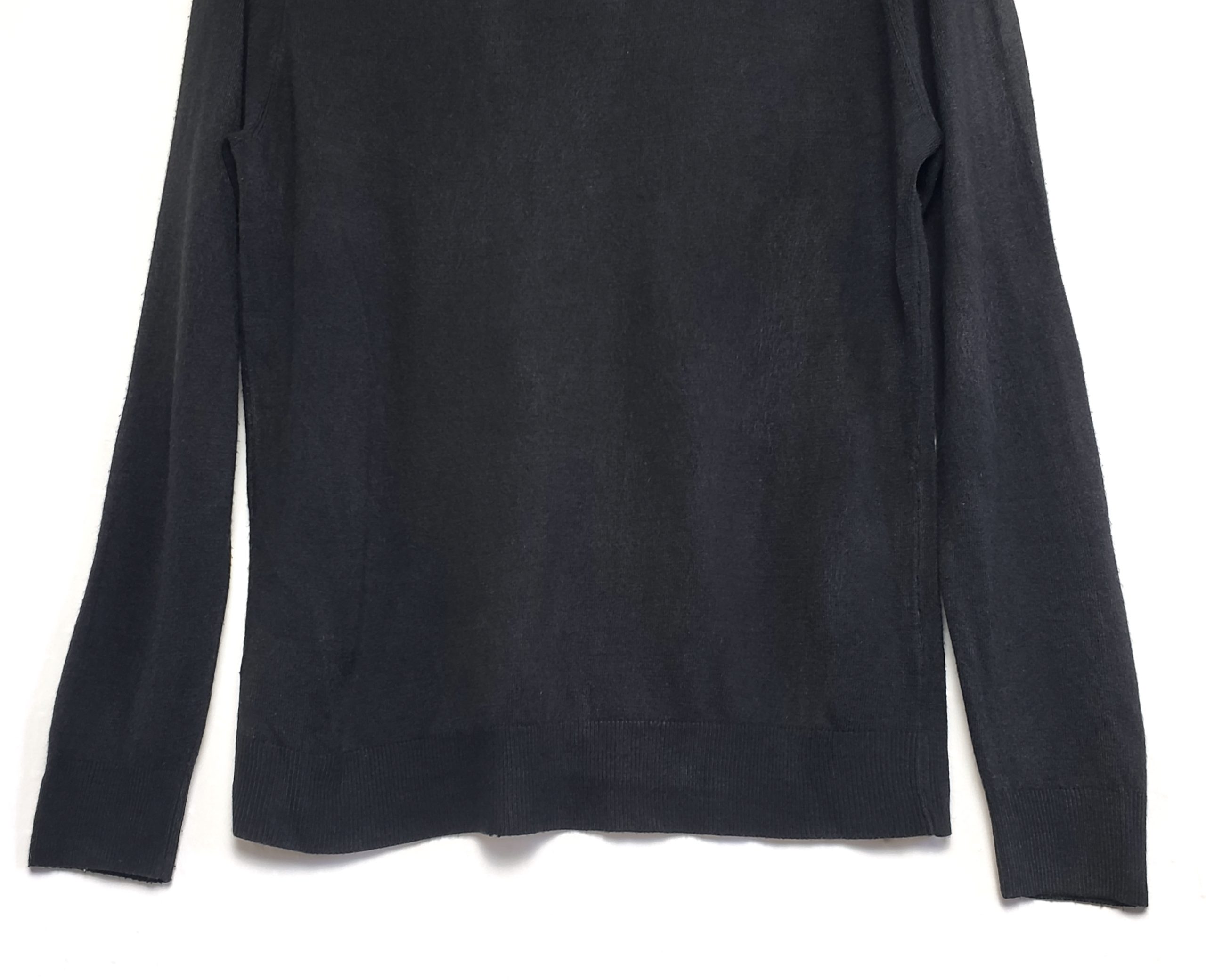 Чорний светр Primark з акрилу - класичний пуловер з довгим рукавом L розмір 5 Чорний светр Primark з акрилу - класичний пуловер з довгим рукавом L розмір - Зображення 5