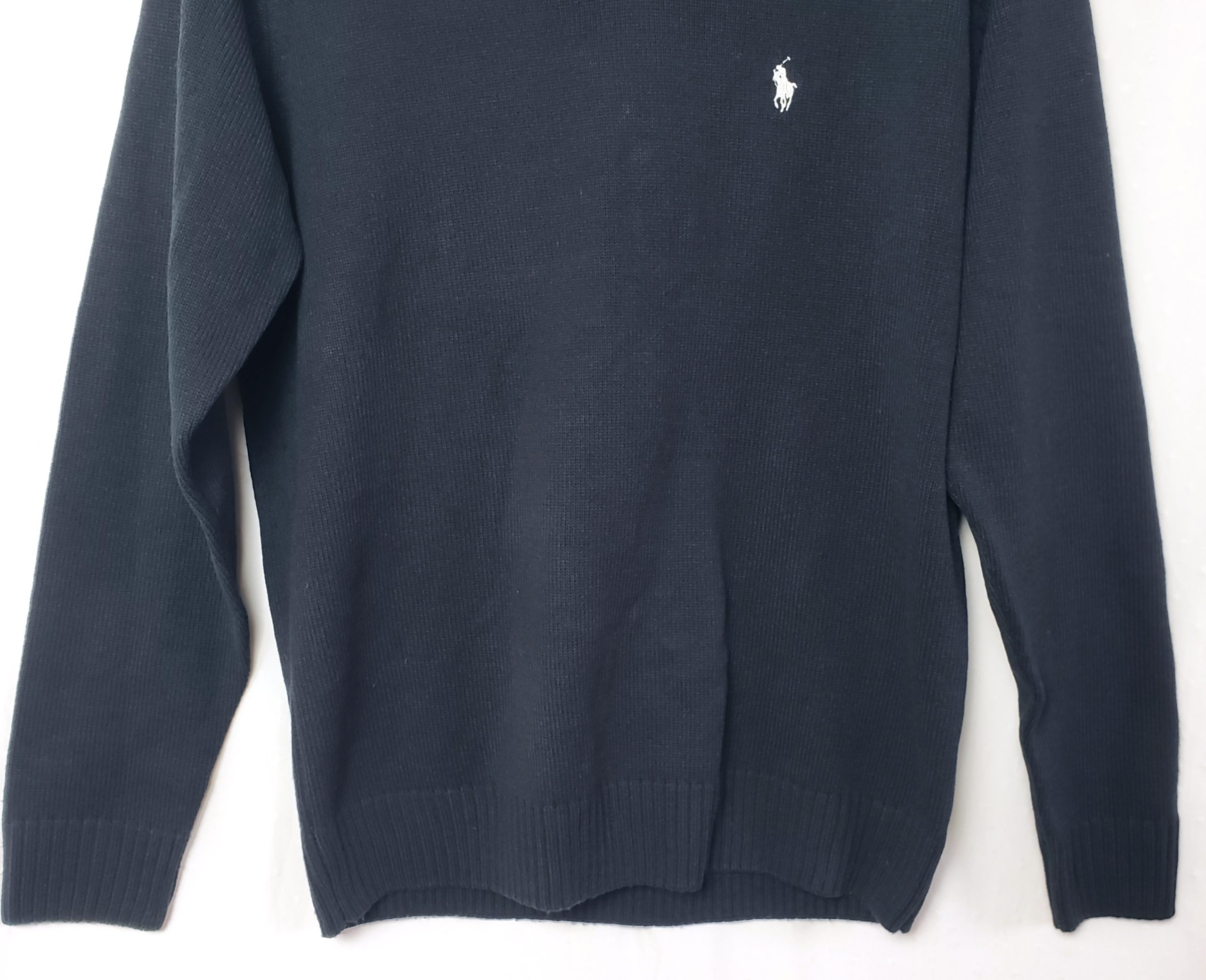 Темно-синій чоловічий пуловер з V-подібним вирізом - якісний акриловий светр розмір L 3 Темно-синій чоловічий пуловер з V-подібним вирізом - якісний акриловий светр розмір L - Зображення 3