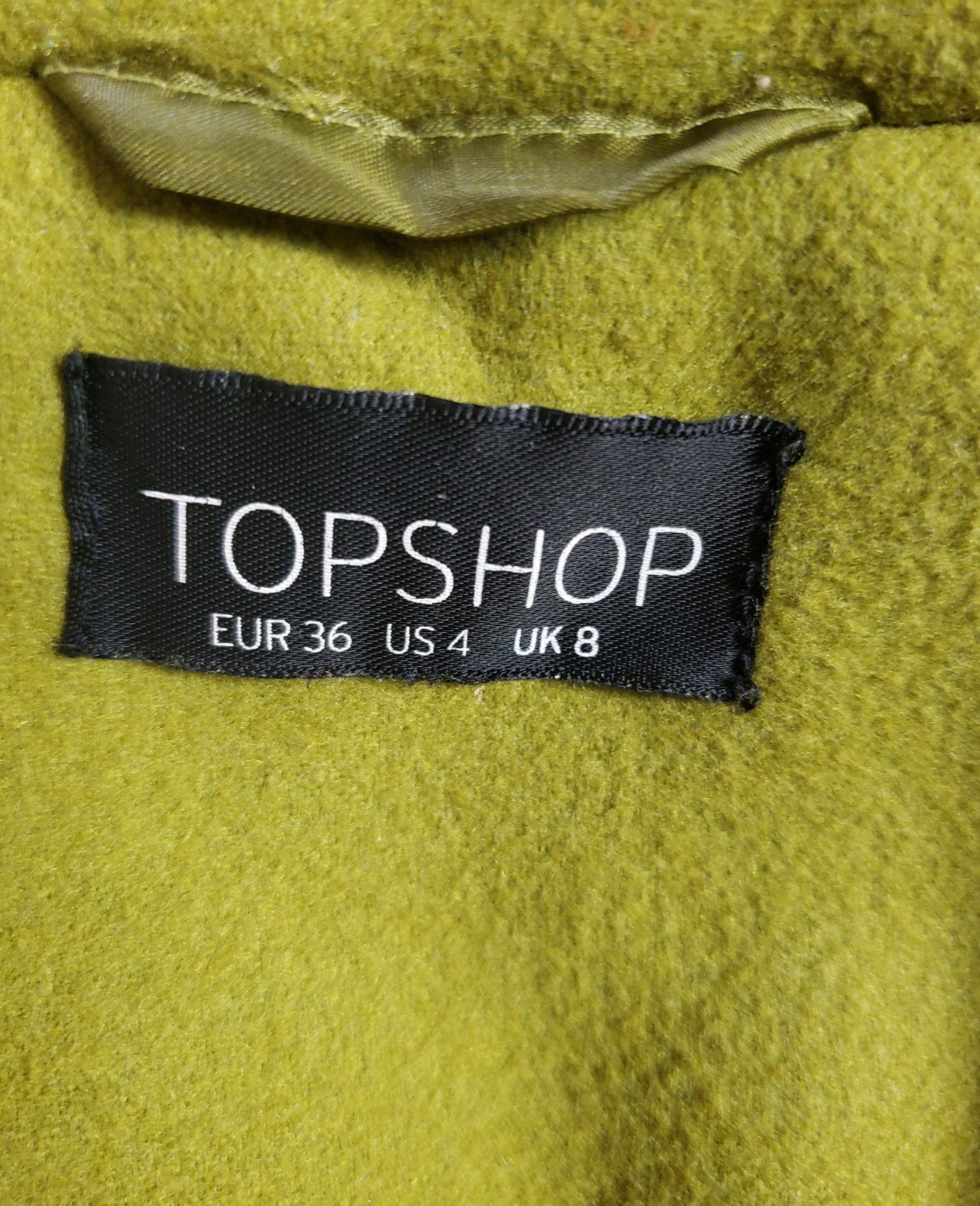 Жіноче пальто Topshop салатового кольору з хутряним коміром - вживаний одяг розмір 36 9 Жіноче пальто Topshop салатового кольору з хутряним коміром - вживаний одяг розмір 36 - Зображення 9