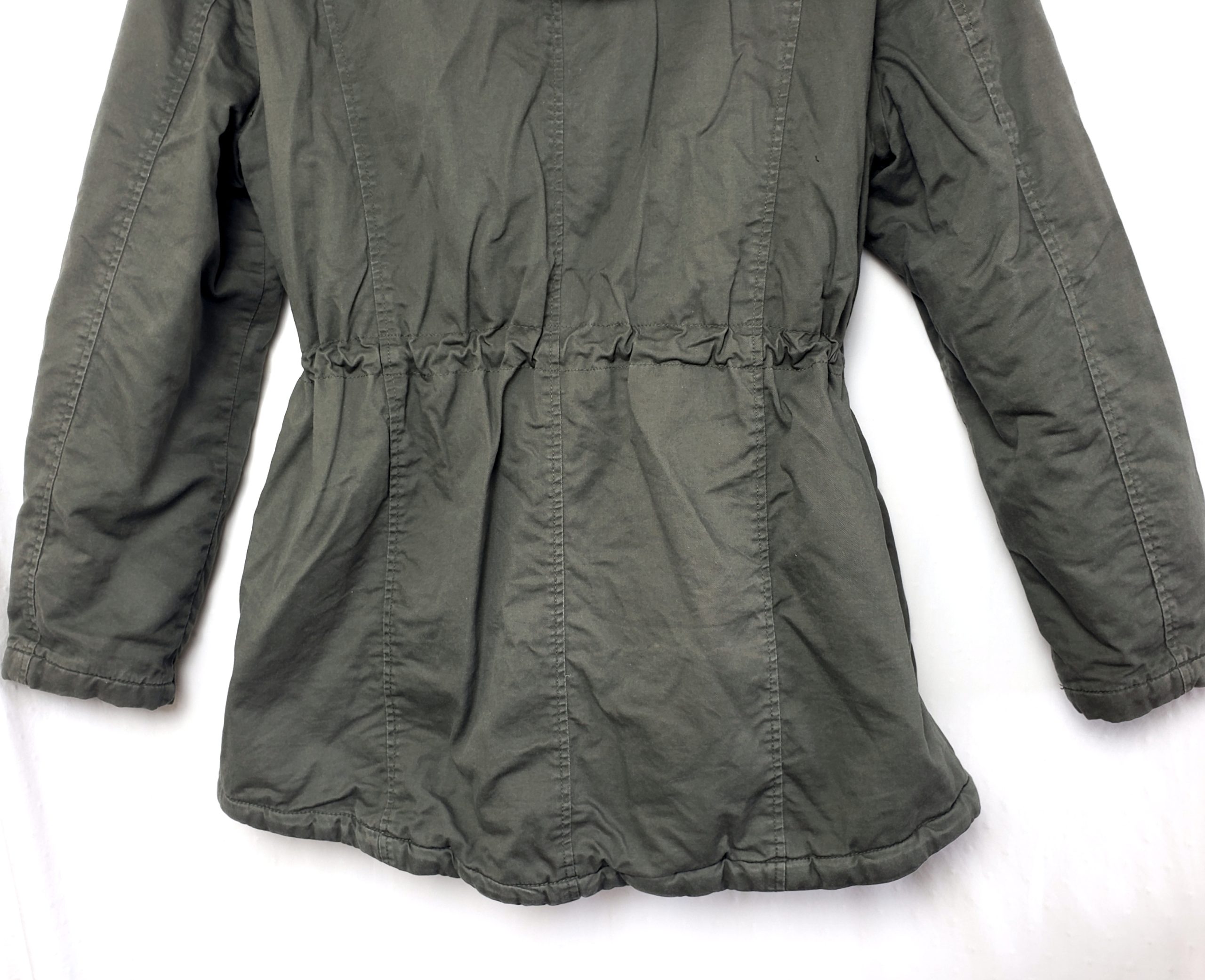 Жіноча куртка хакі з капюшоном Identity - бавовняна парка вживана розмір 42 7 Жіноча куртка хакі з капюшоном Identity - бавовняна парка вживана розмір 42 - Зображення 7