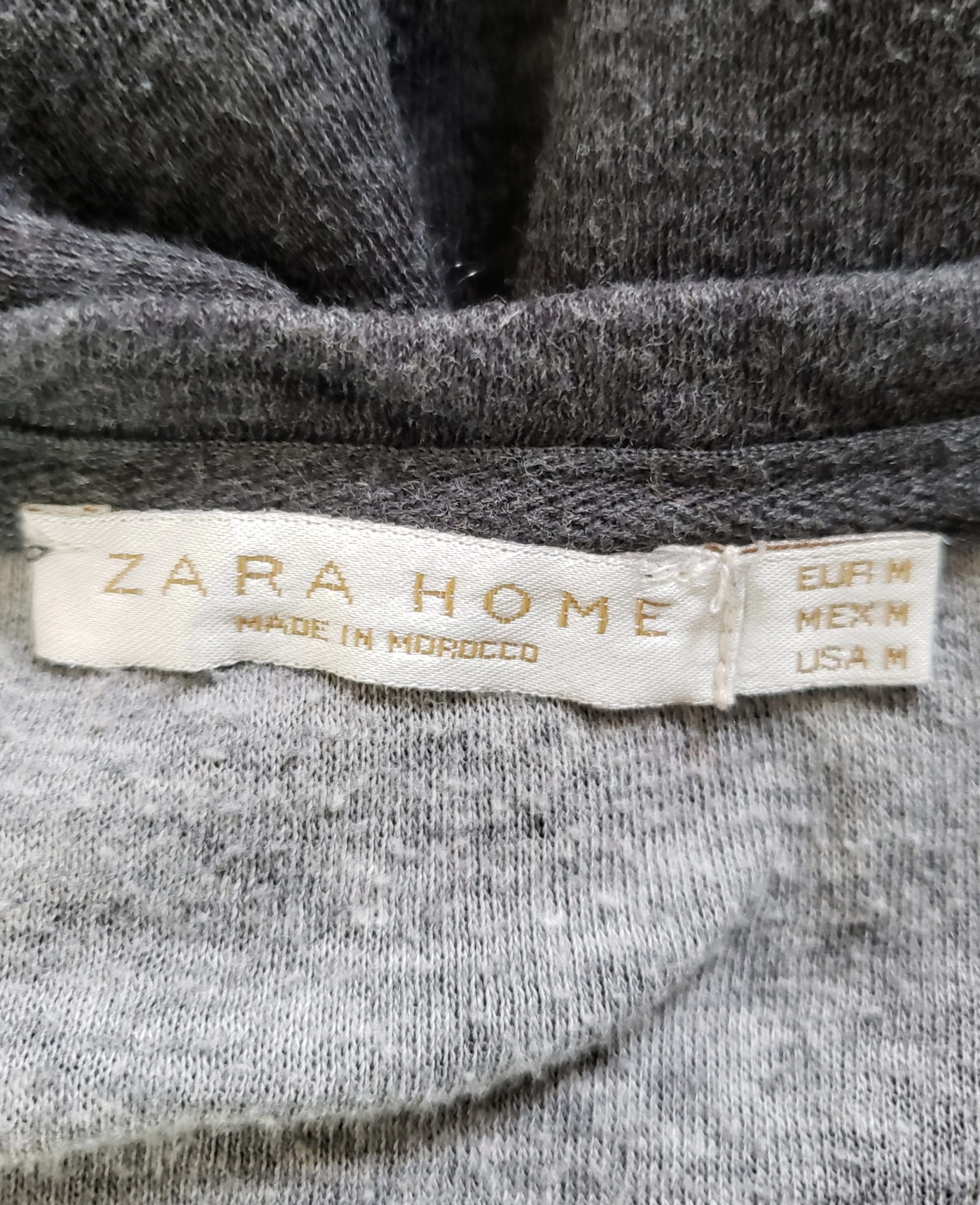 Жіноча футболка Zara Home сіра з коротким рукавом - вживаний одяг в ідеальному стані 7 Жіноча футболка Zara Home сіра з коротким рукавом - вживаний одяг в ідеальному стані - Зображення 7