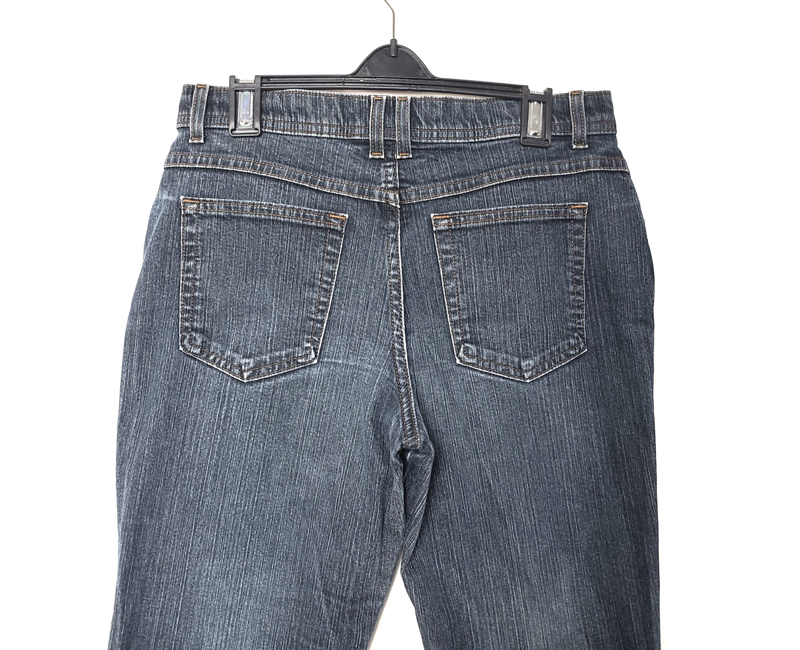 Сині джинси Marks & Spencer для повсякденного стилю - ідеальний стан, комфортна посадка 4 Сині джинси Marks & Spencer для повсякденного стилю - ідеальний стан, комфортна посадка - Зображення 4