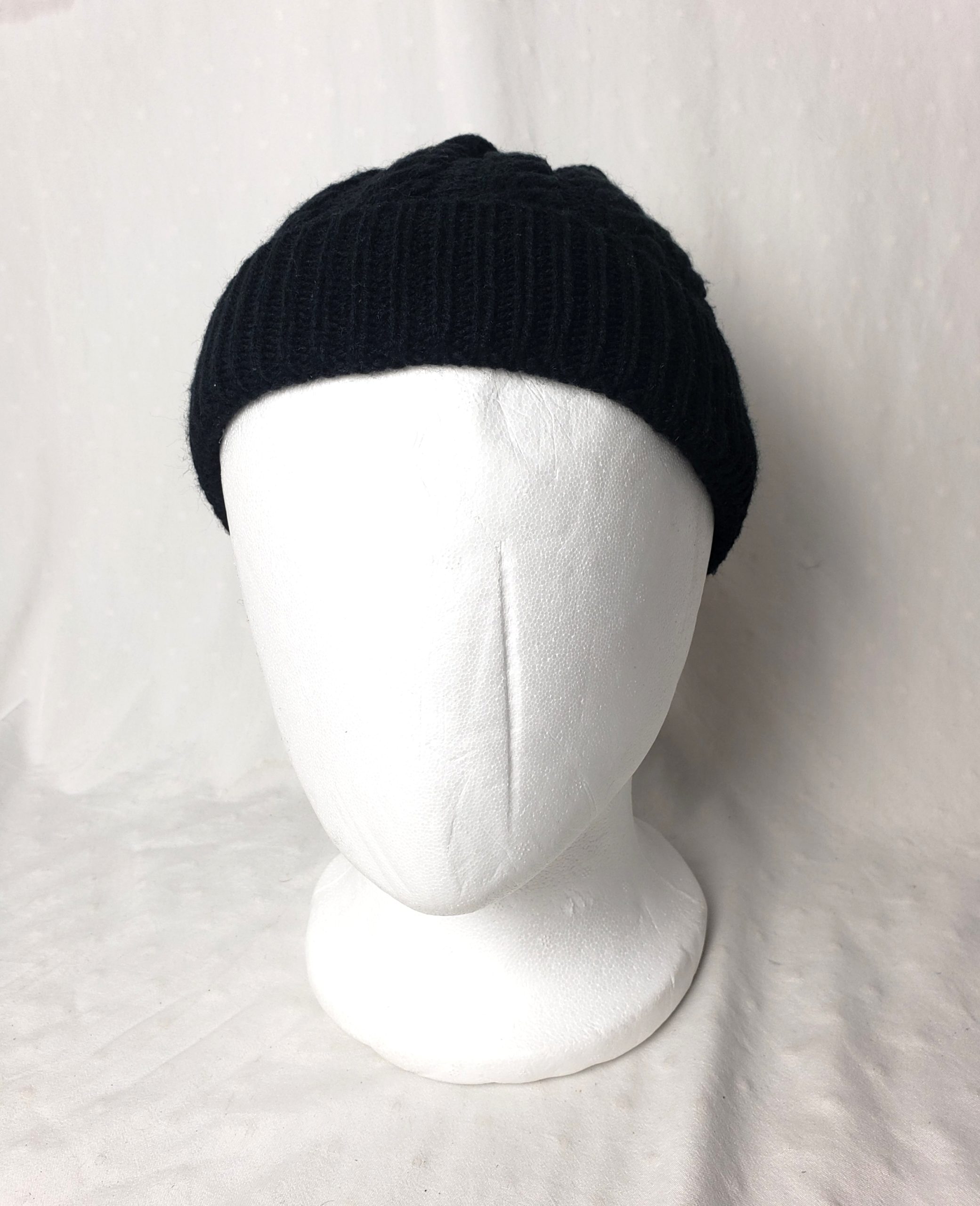 Стильна чорна в'язана шапка для дітей 0-4 роки - елегантний акриловий аксесуар ідеального стану 2 Стильна чорна в'язана шапка для дітей 0-4 роки - елегантний акриловий аксесуар ідеального стану - Зображення 2