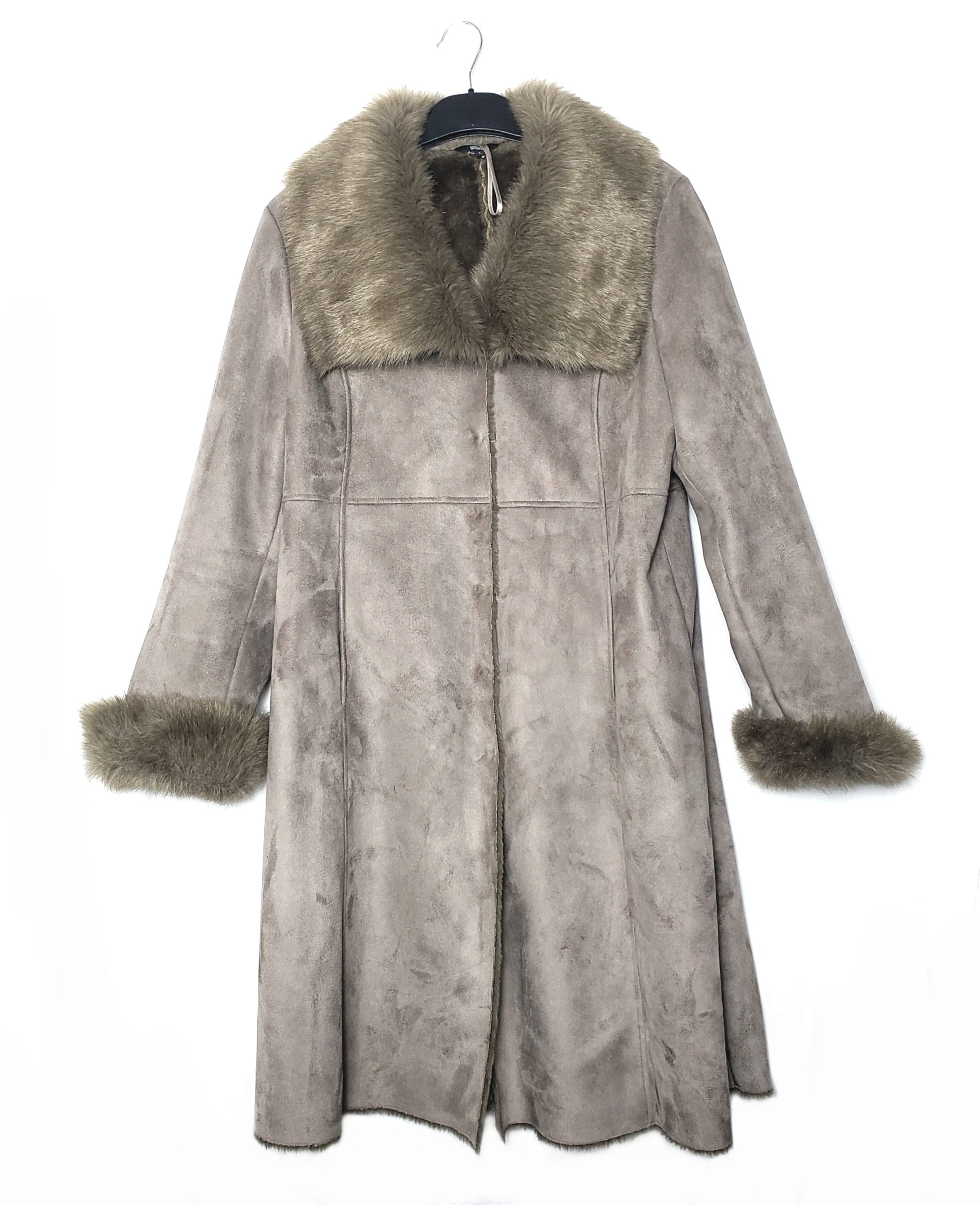 Зимове пальто Marks & Spencer з хутряним коміром - елегантний верхній одяг для холодної погоди 2 Зимове пальто Marks & Spencer з хутряним коміром - елегантний верхній одяг для холодної погоди - Зображення 2