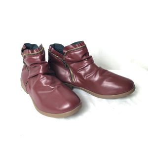 Стильні червоні ботинки 38 розмір - модний винтажний акцент для елегантного образу