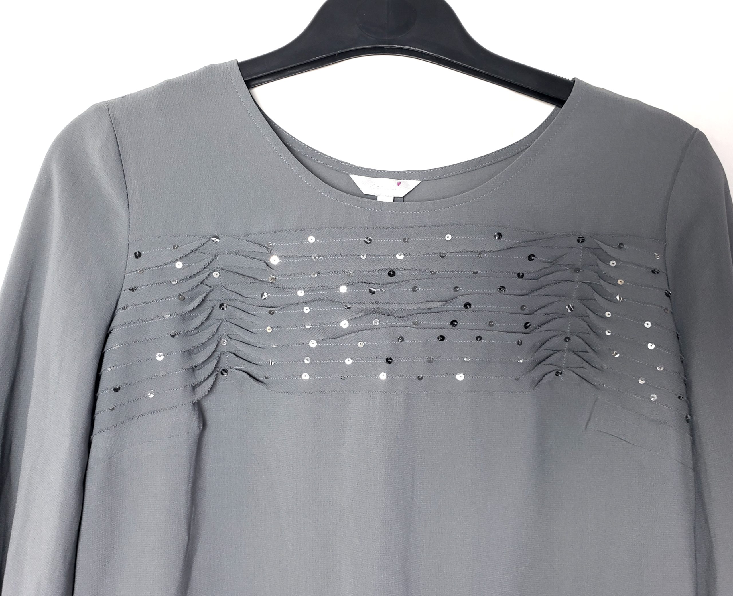 Сіра блузка з декоративними елементами 2 Сіра блузка з декоративними елементами - Зображення 2